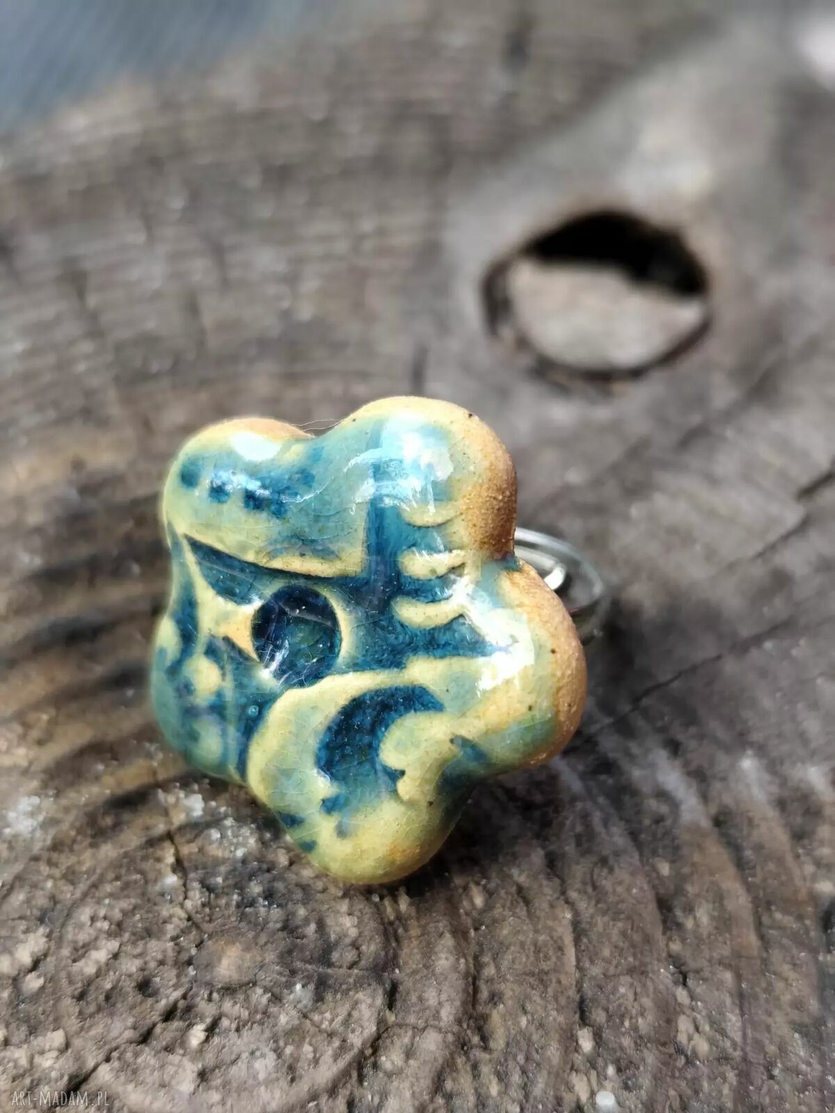 Ręcznie robiony pierścionek ceramiczny zielono-turkusowy