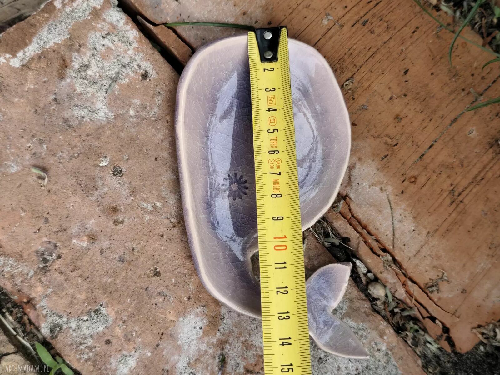 Pojemnik ceramiczny w kształcie delfinka na biżuterię