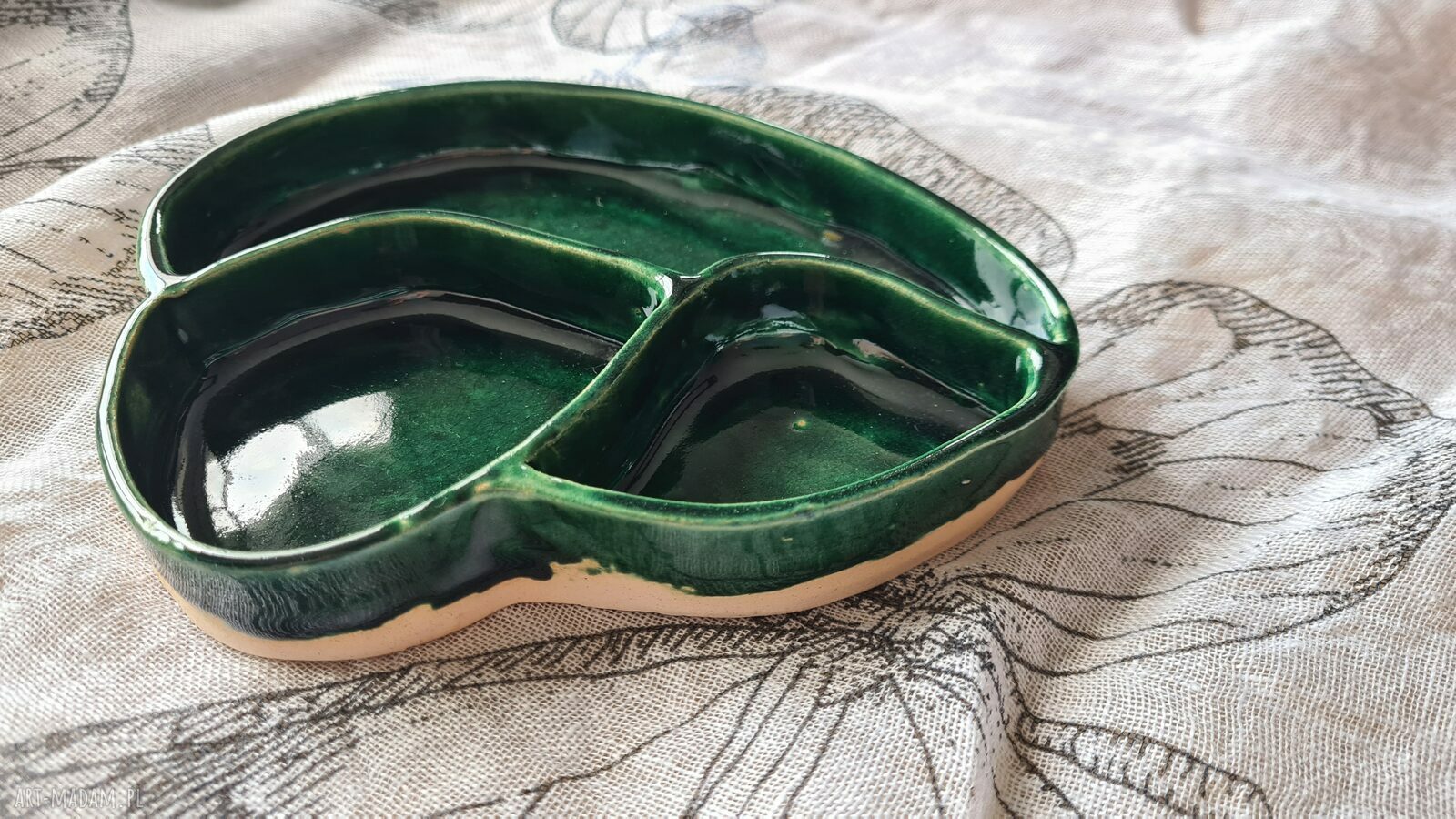 Ceramiczny pojemnik na biżuterię - prezent, który porządkuje i zdobi