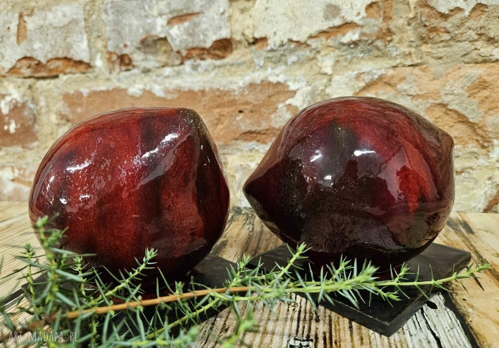 Ceramiczny ptaszek - awangardowa dekoracja z ręcznie lepionej gliny