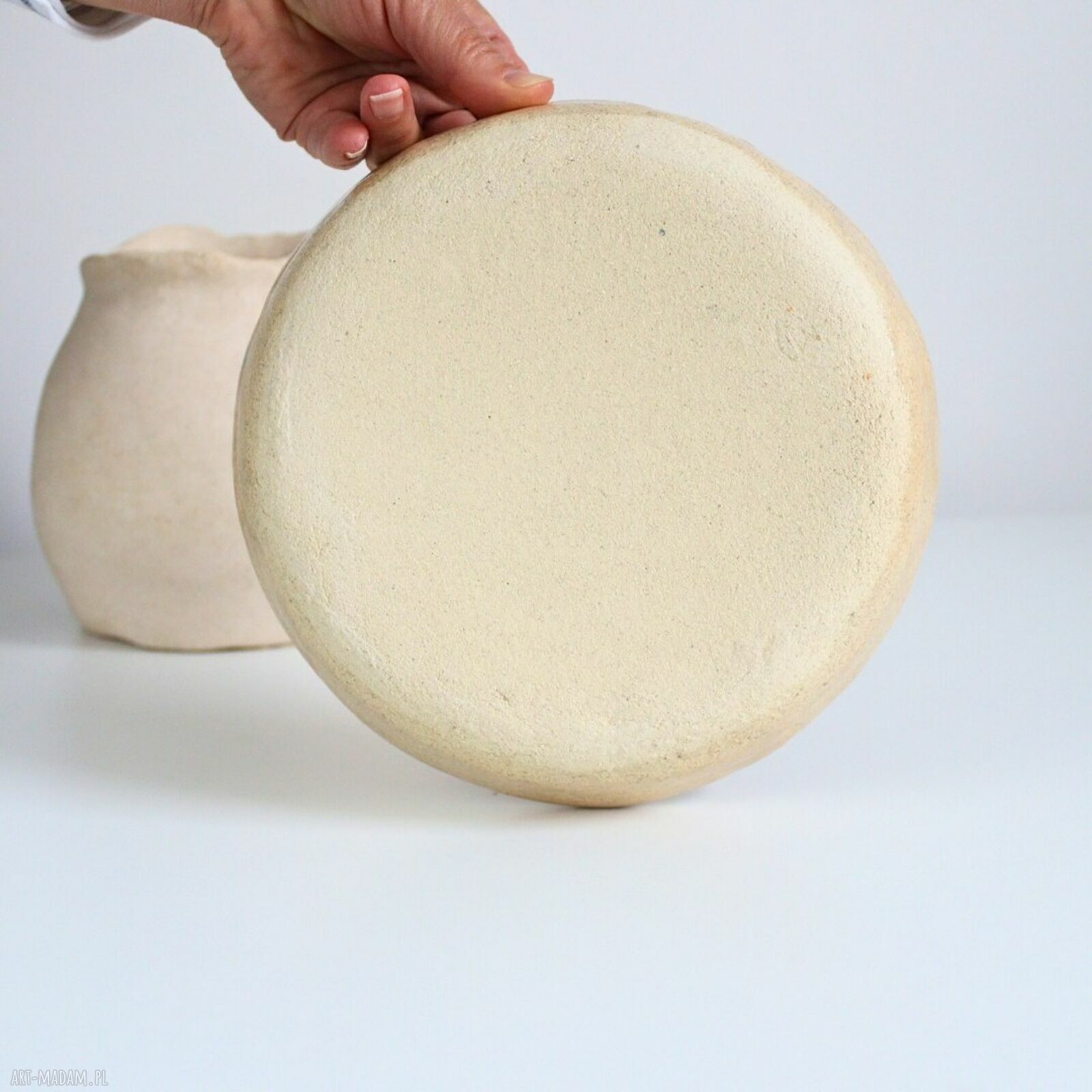 Ceramiczny talerz z motywem morskim