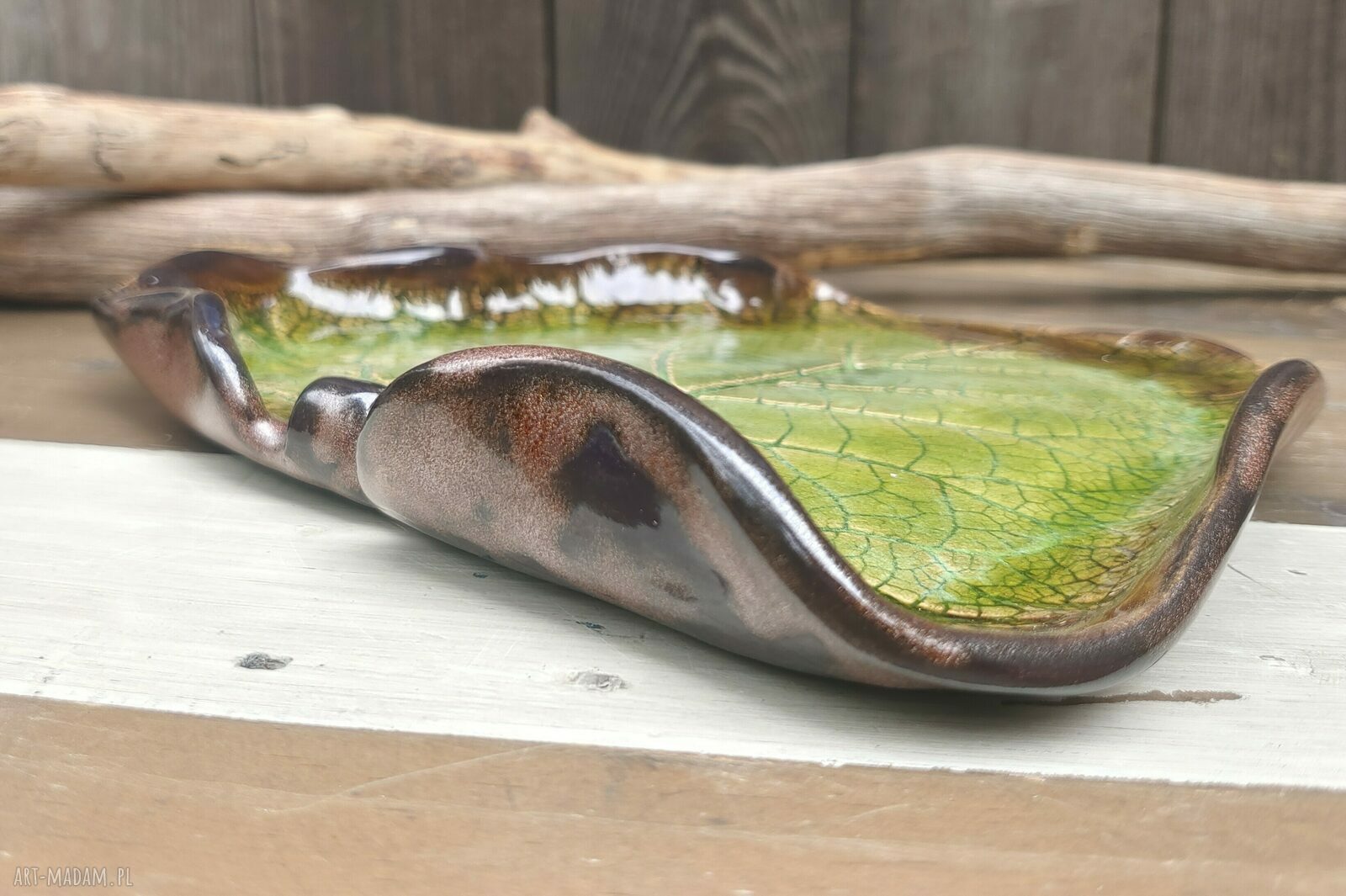 Ceramiczny talerz liść c903 - paterka na biżuterię, świecę i kadzidło