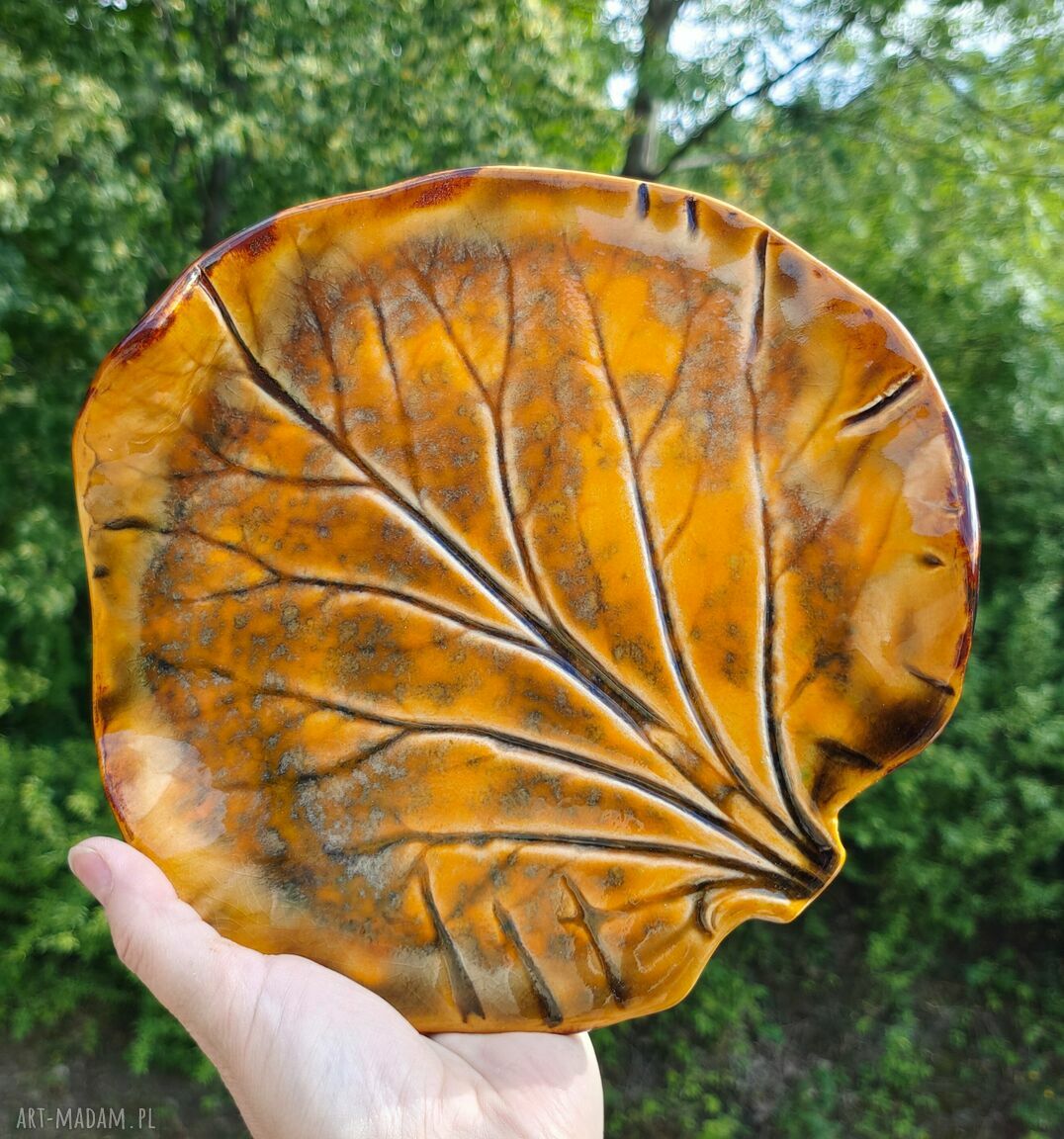 Ceramiczny talerz Liść (c522) Shiraja - 22x22 cm