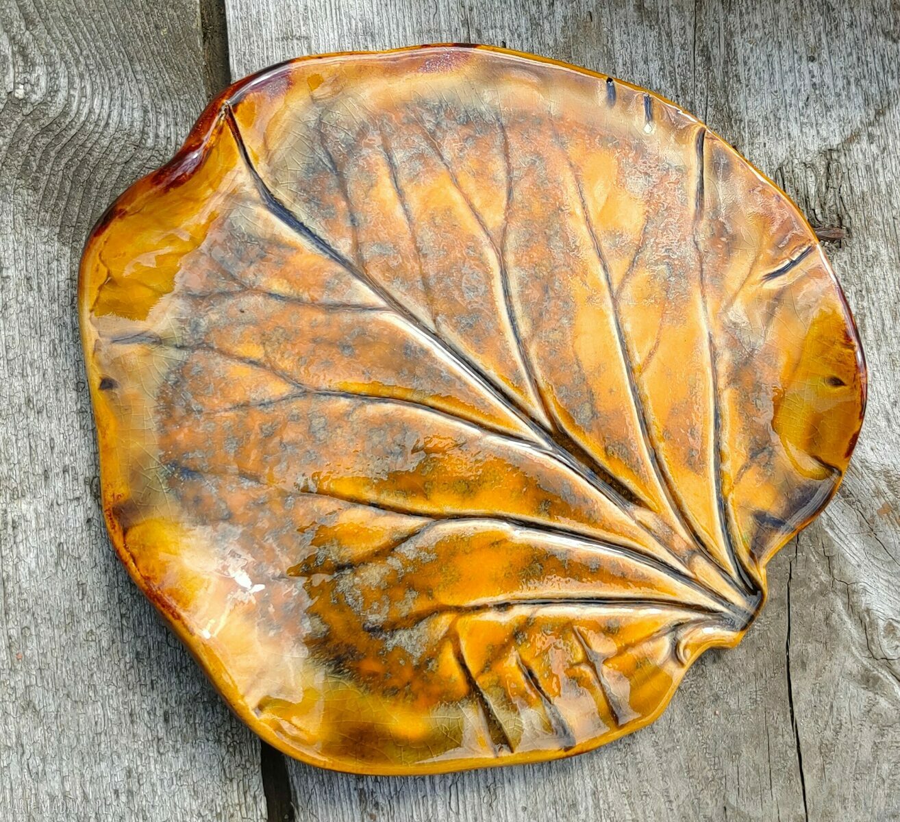Ceramiczny talerz Liść (c522) Shiraja - 22x22 cm