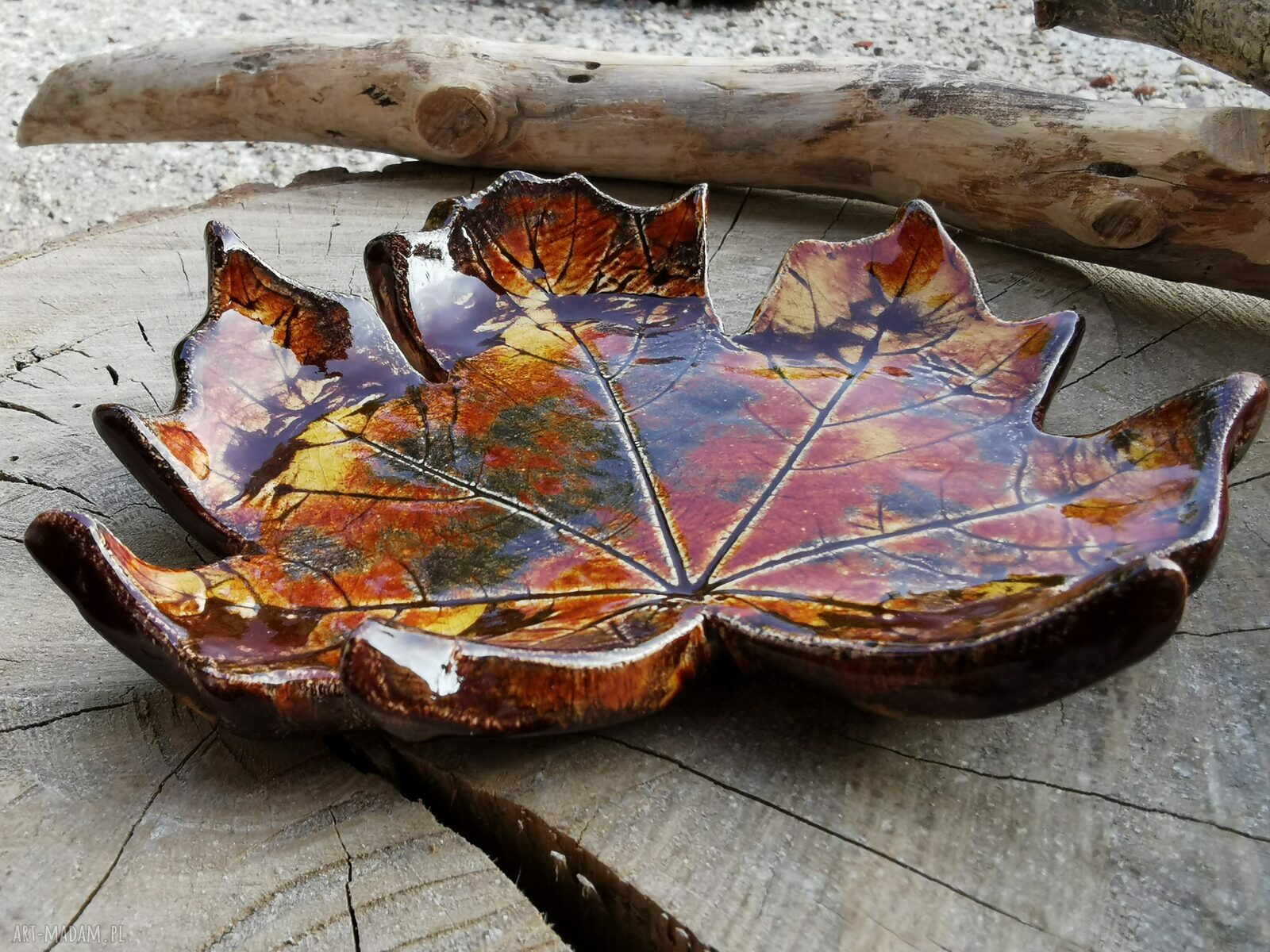 Ceramiczny talerzyk liść klonu (C276) - ręcznie robiona podstawka na biżuterię i tealight