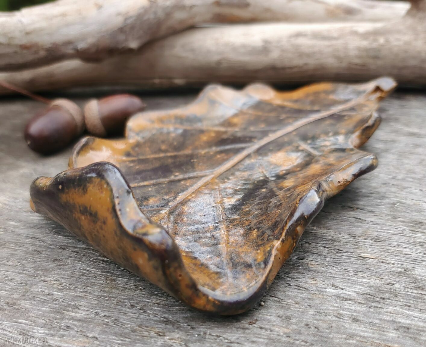 Ceramiczny talerzyk z prawdziwym liściem dębu c786 - na biżuterię i wieczorny klimat