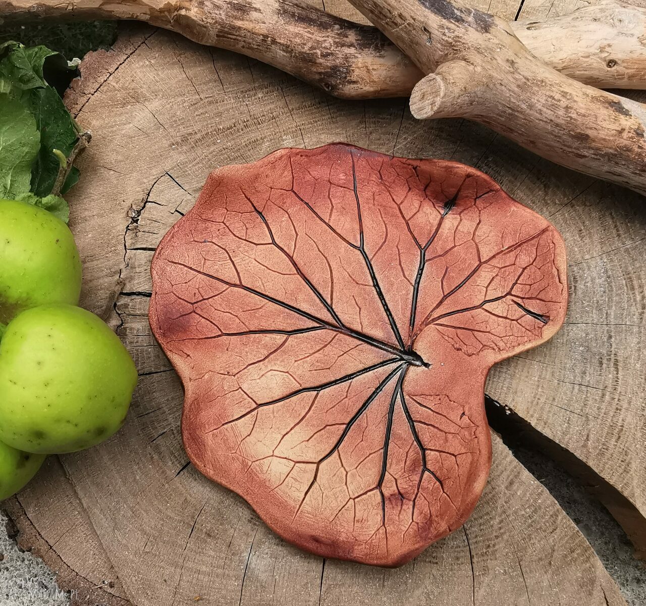 Ceramiczny talerzyk w kształcie liścia (c316) - pod biżuterię i drobiazgi