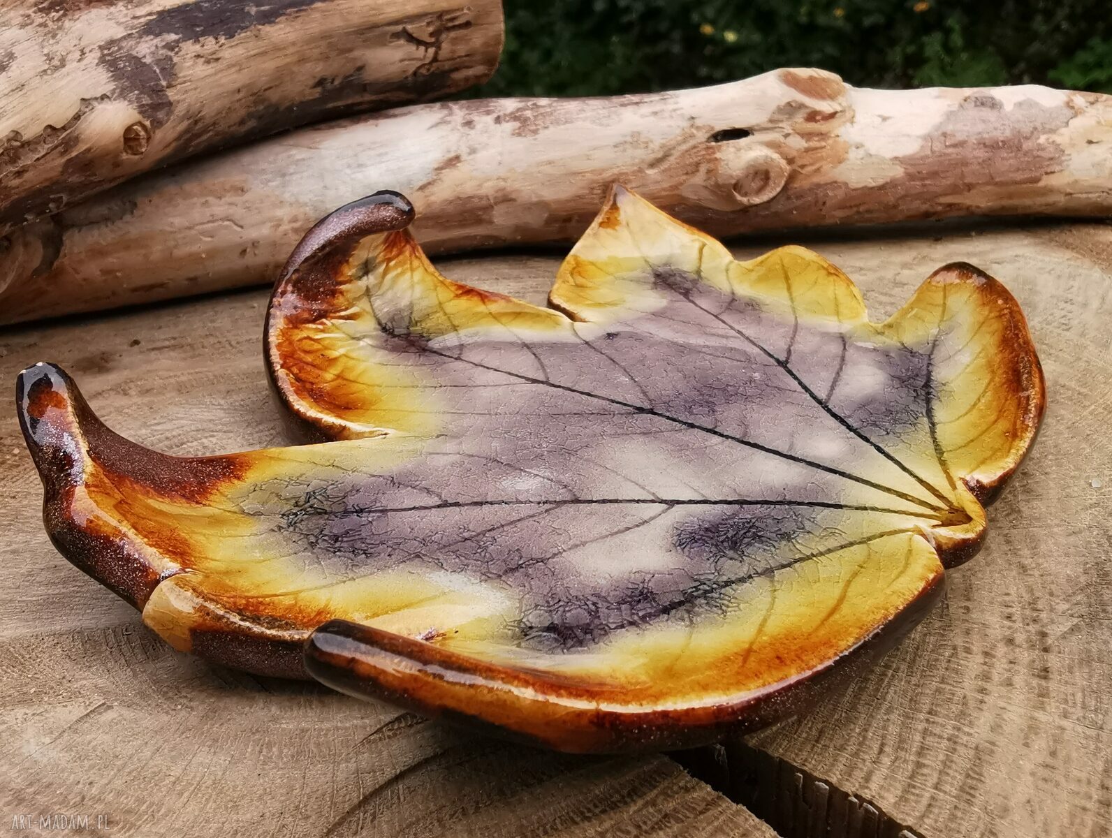 Ceramiczny talerzyk Liść klonu (c330) - podstawka na biżuterię i tealight