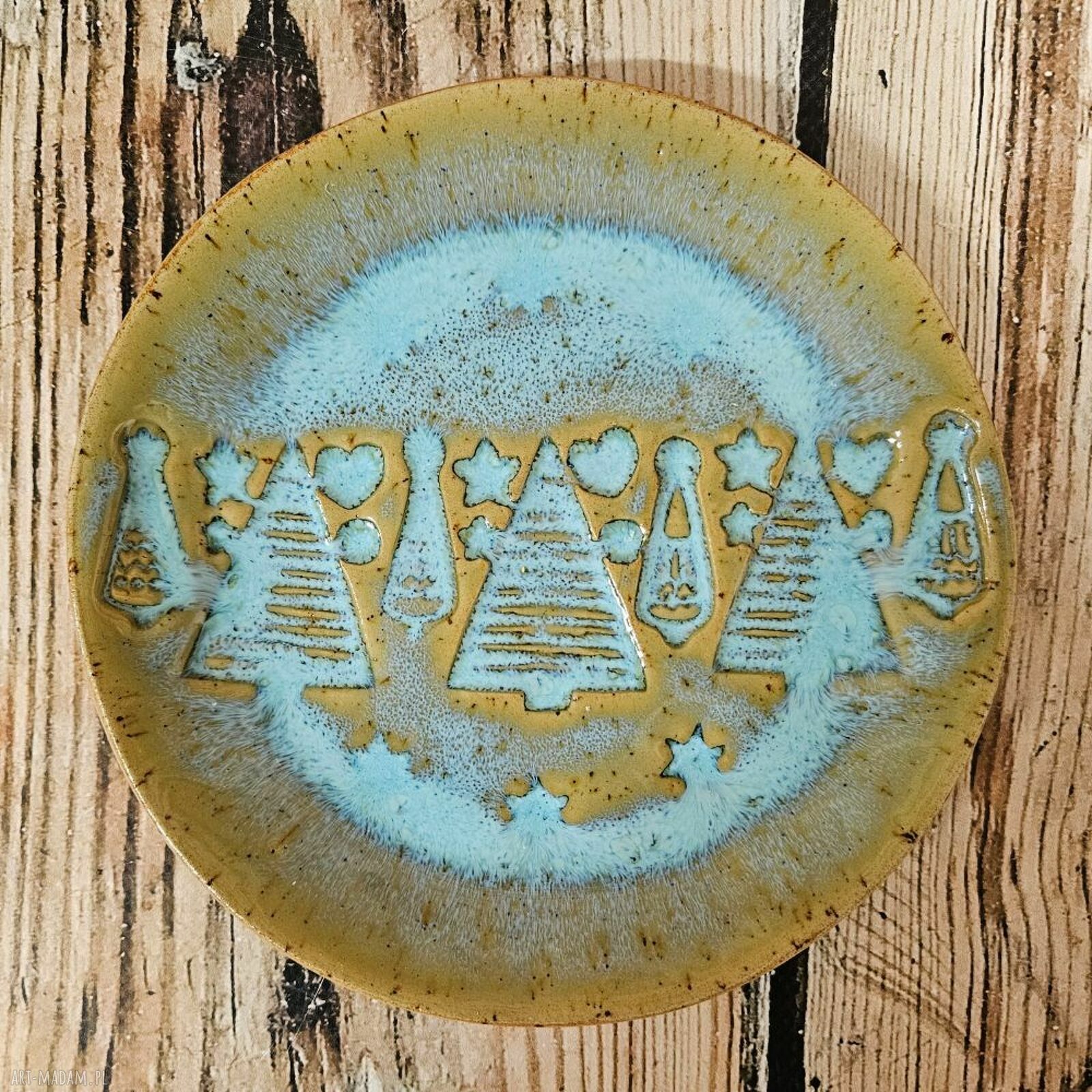 Ceramiczny talerzyk podstawek świąteczny z choinkami - beżowa ceramika