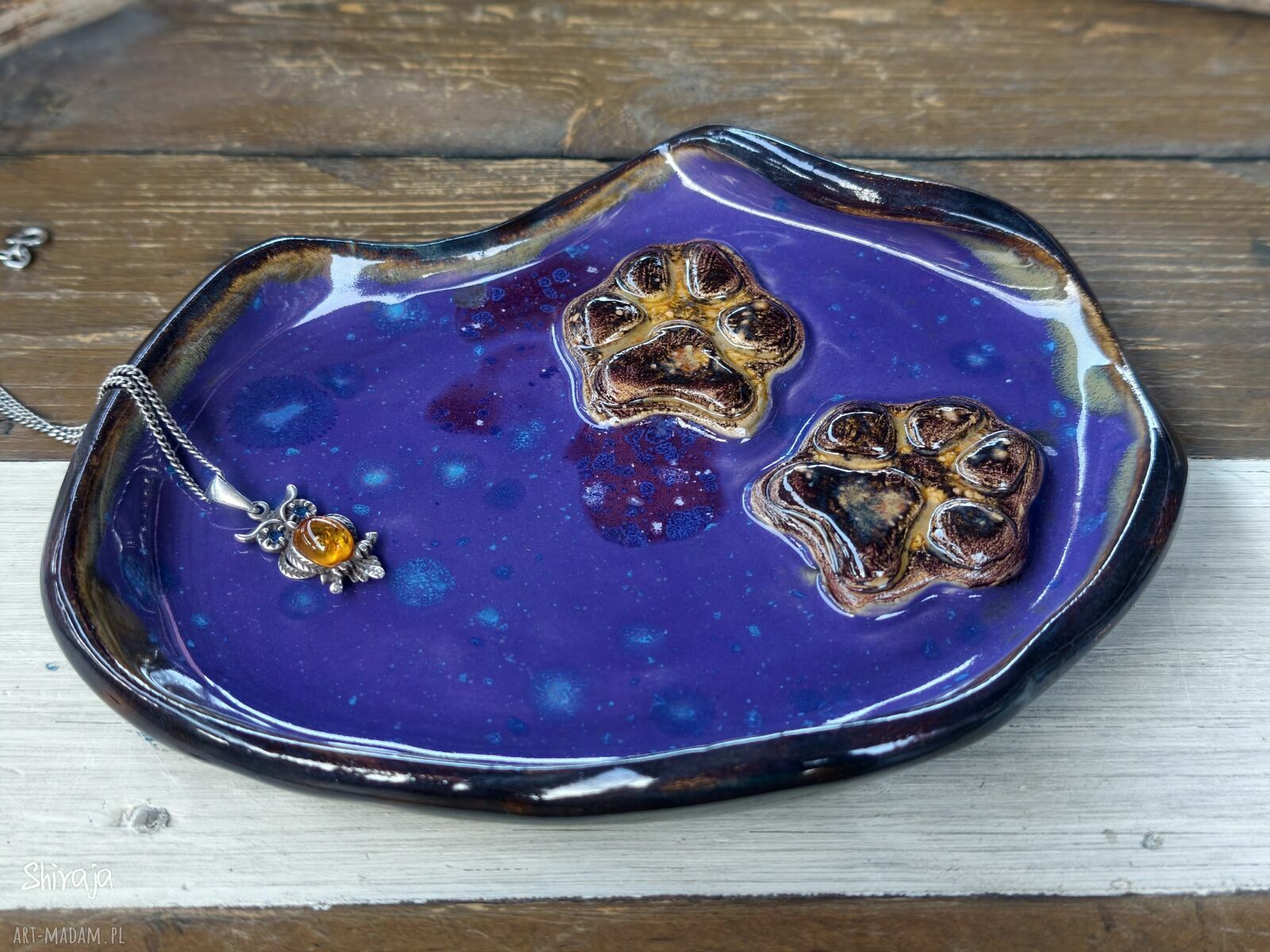 Ceramiczny talerzyk psie łapki - ręcznie robiona podstawka na biżuterię i kadzidło