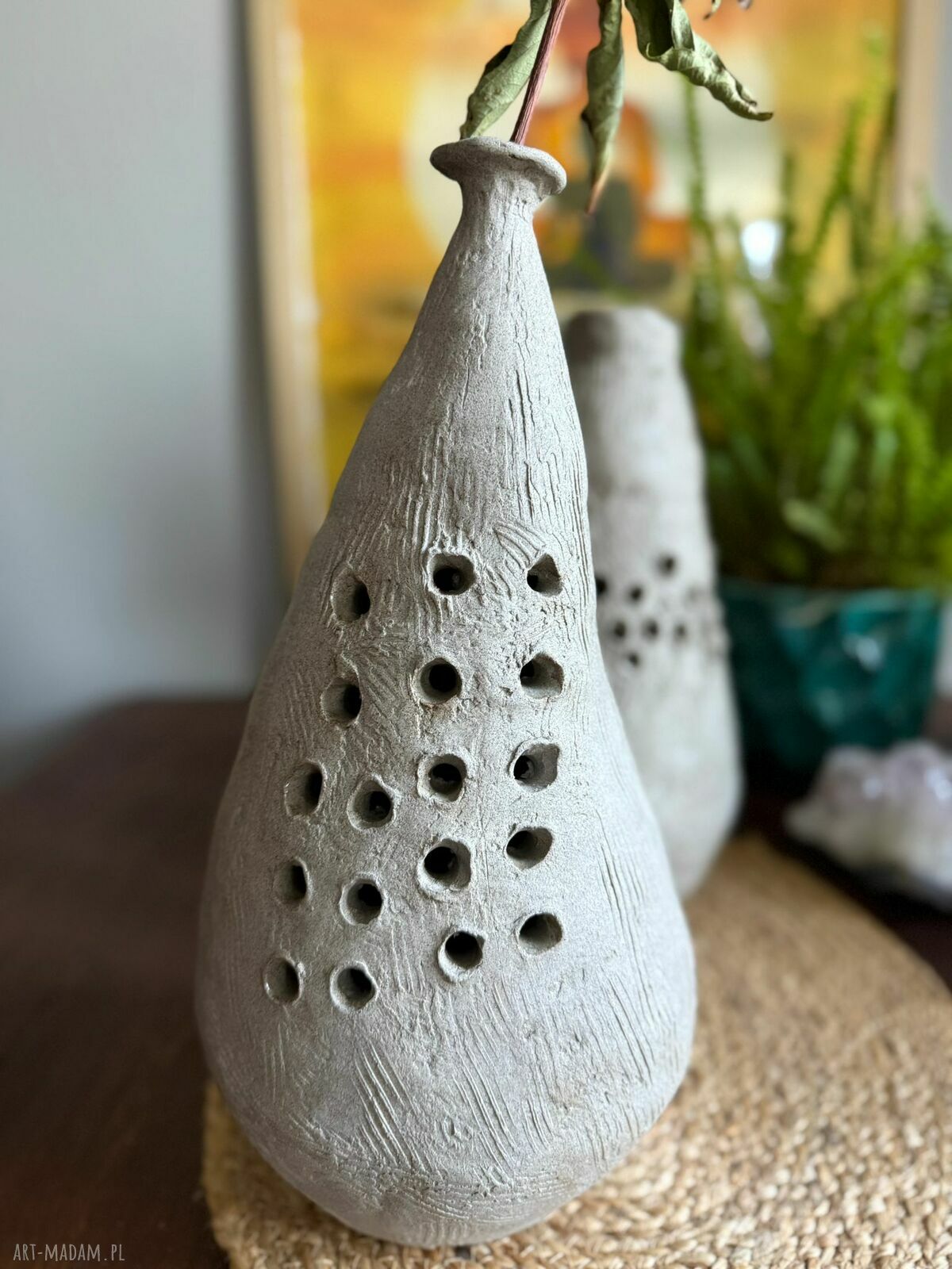 Wazon ceramiczny „Monolit” - ręcznie robiona ceramika do Twojego wnętrza