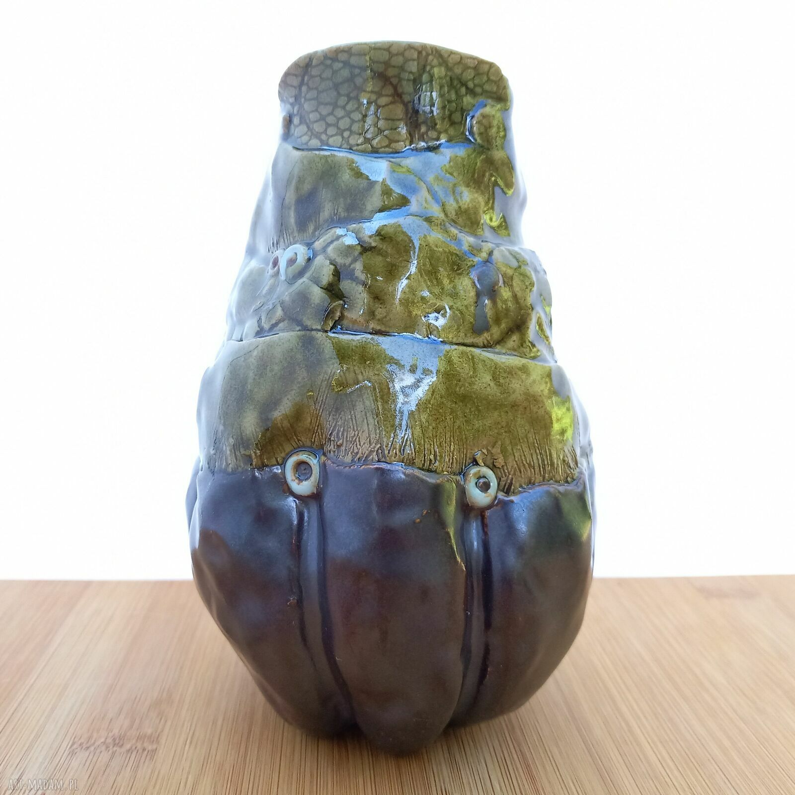 Ceramiczny wazon „Koronkowy Bufon” - unikat na domowe kwiaty