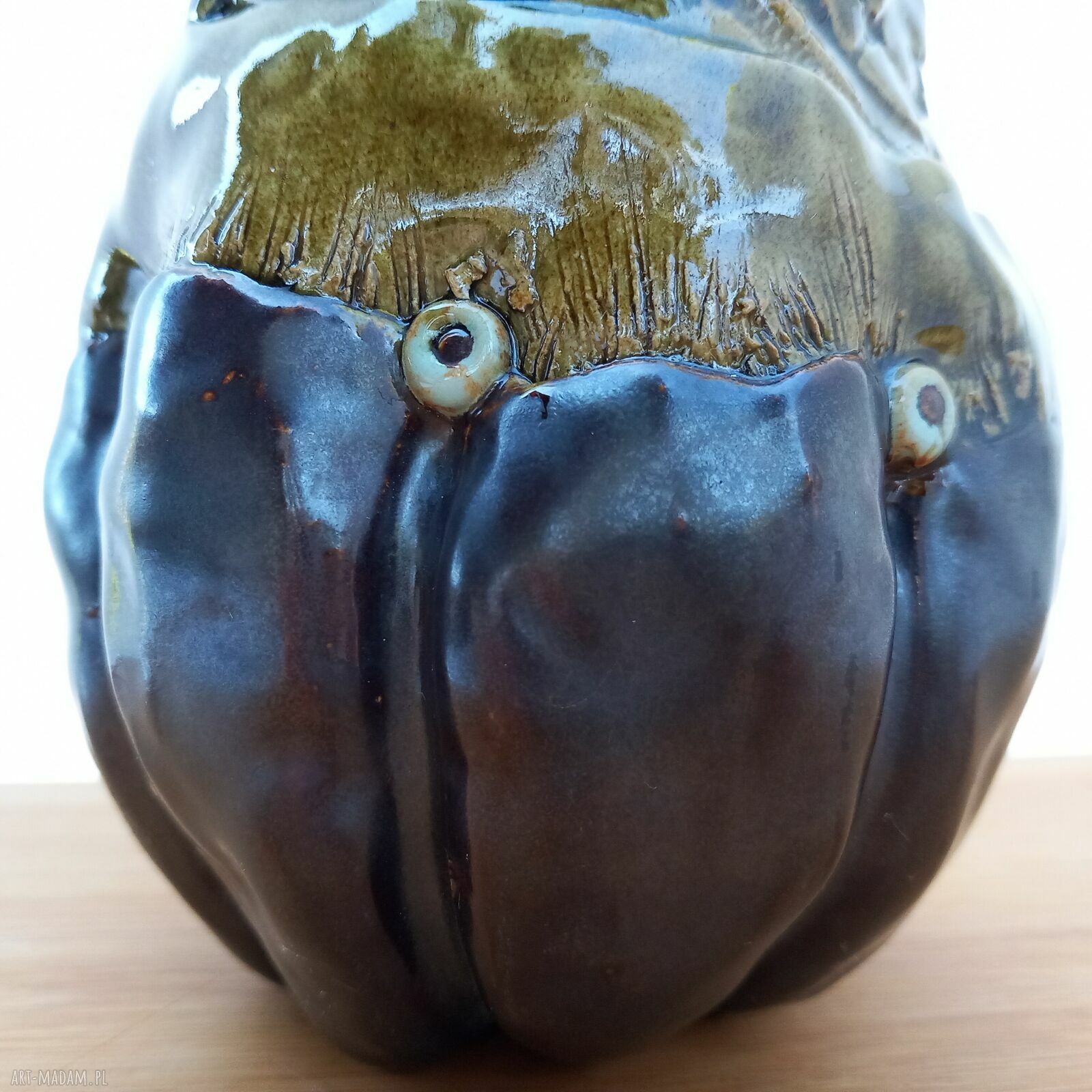 Ceramiczny wazon „Koronkowy Bufon” - unikat na domowe kwiaty