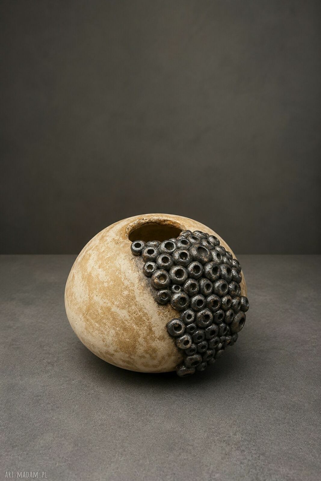 Wazon ceramiczny Coral Bloom - organiczna rzeźba do wnętrza