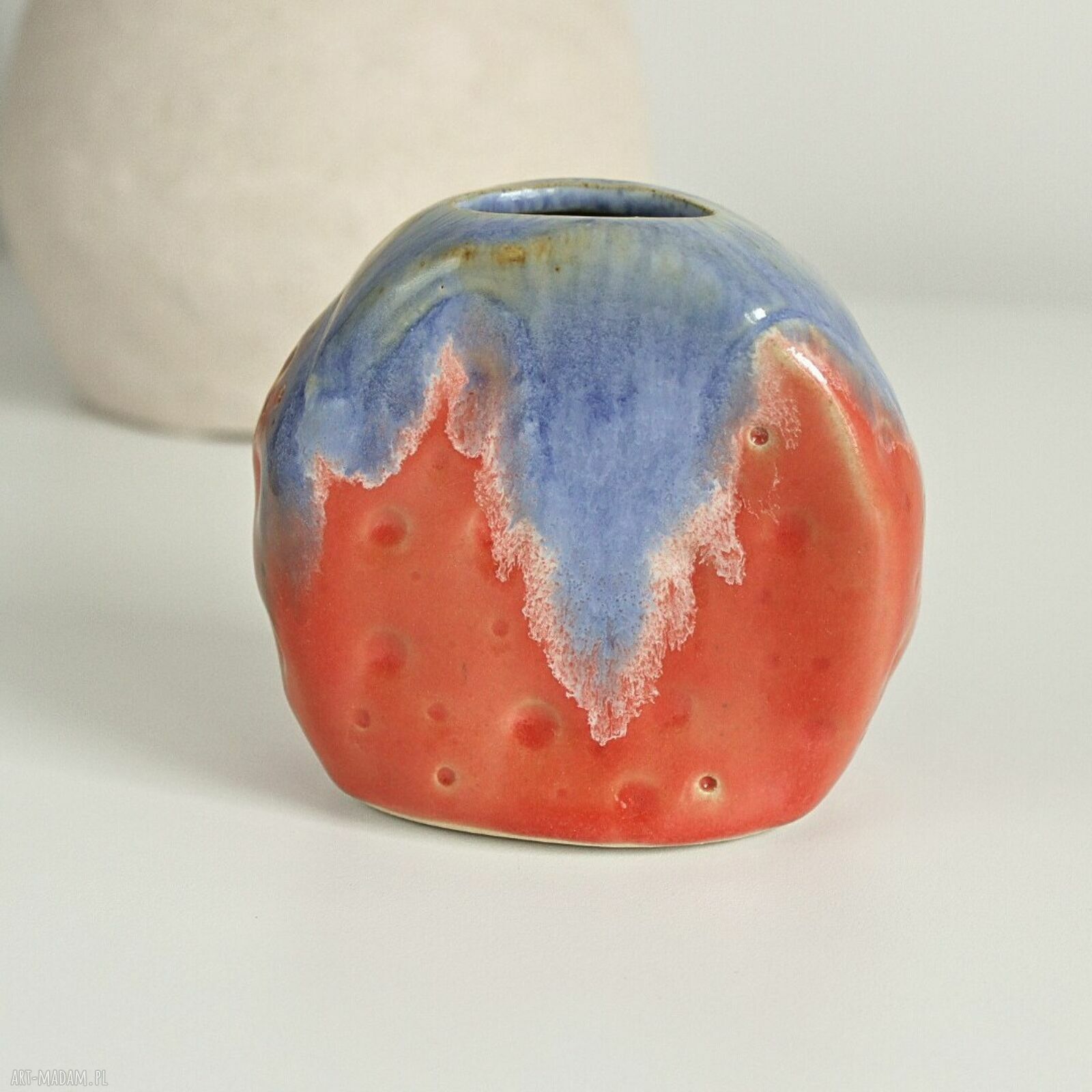 Ceramiczny wazonik handmade na suche kwiaty