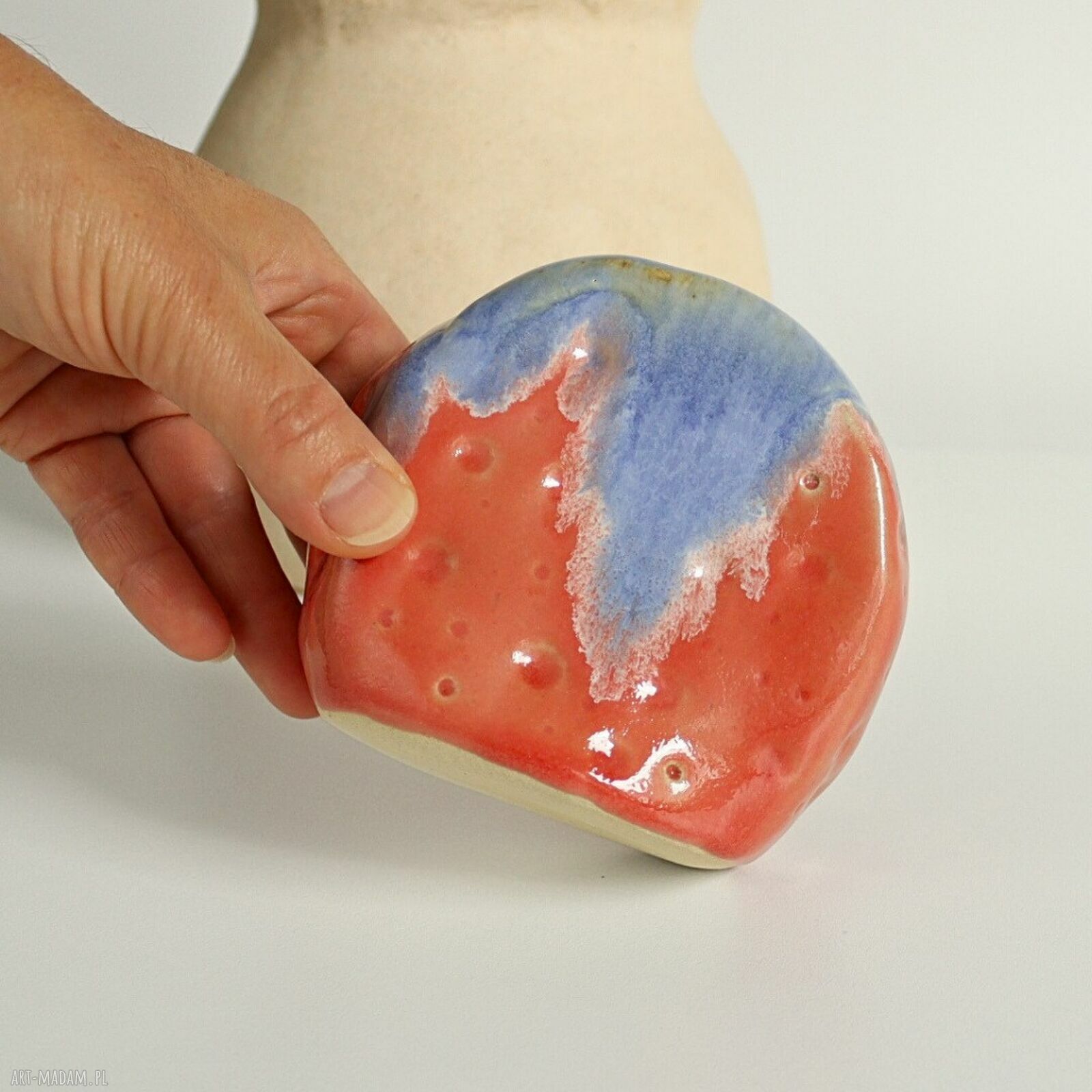 Ceramiczny wazonik handmade na suche kwiaty