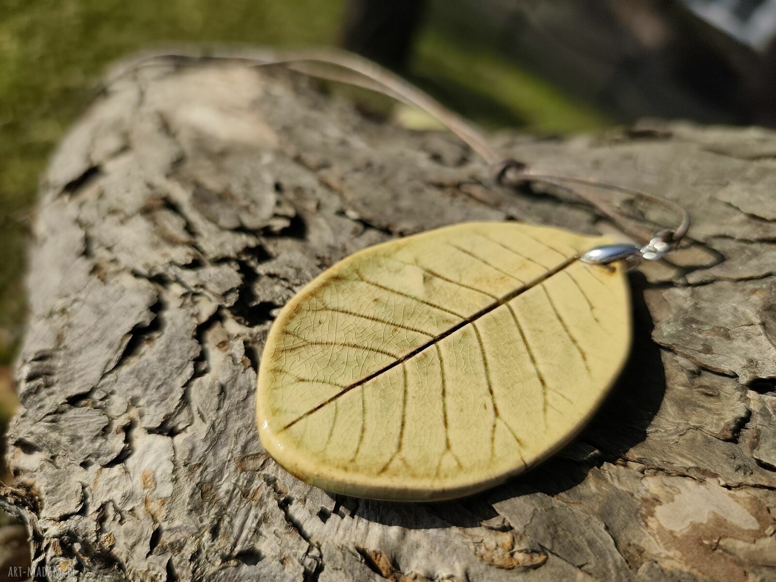 Ceramiczny wisior na szyję - żółta biżuteria handmade