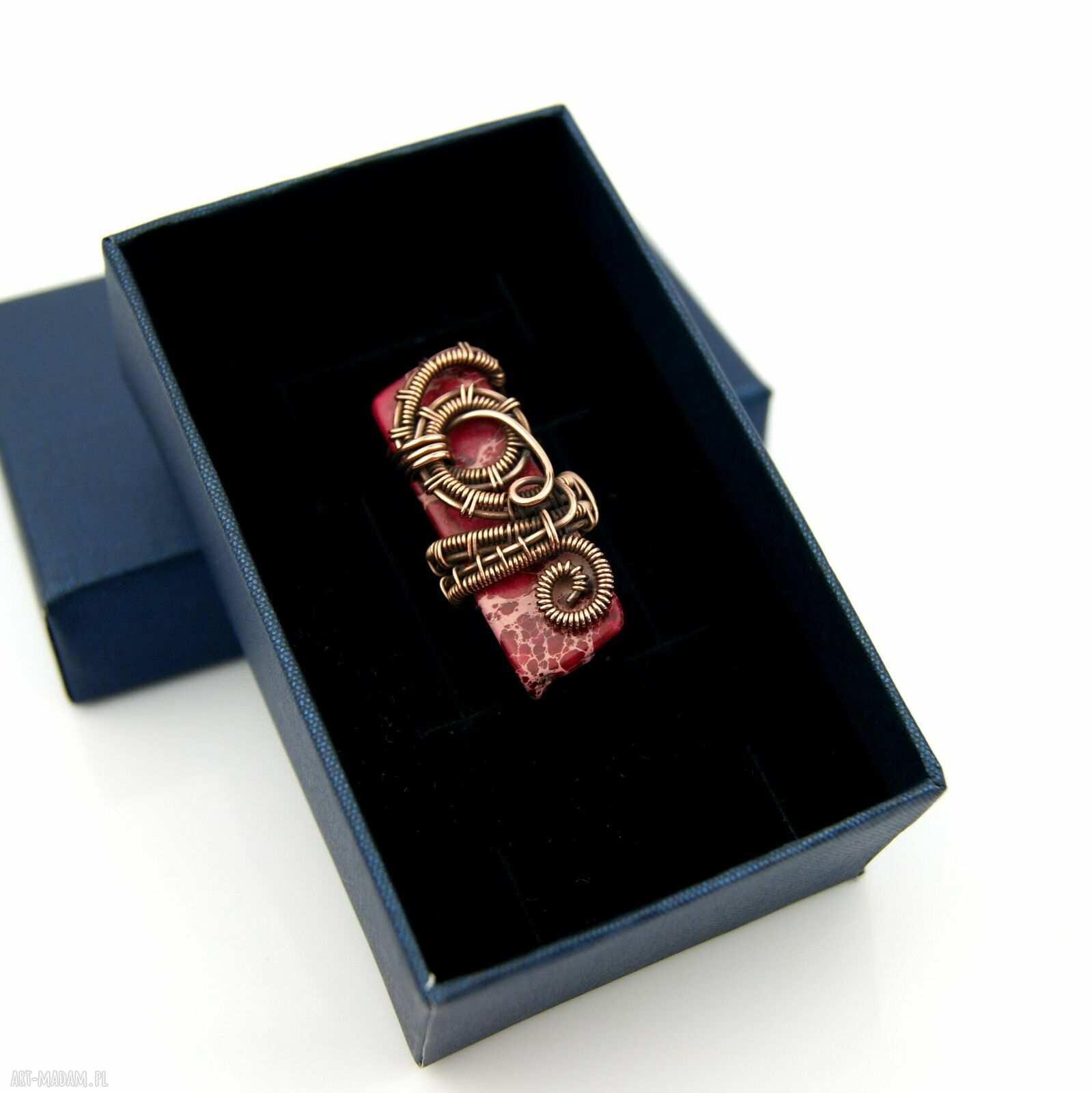 Jaspis cesarski - broszka wire wrapping z miedzią