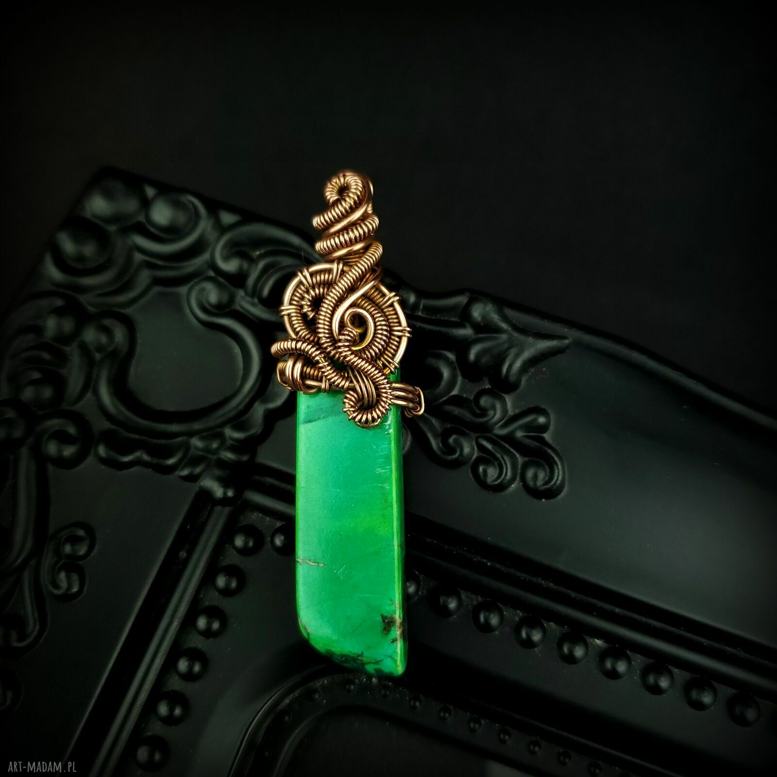 Wisiorek z jaspisem cesarskim w technice wire wrapping