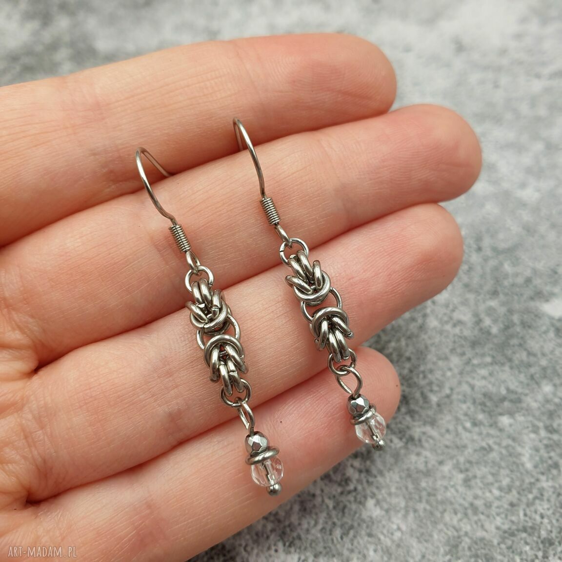 Kolczyki chainmaille z kryształem górskim i hematytem