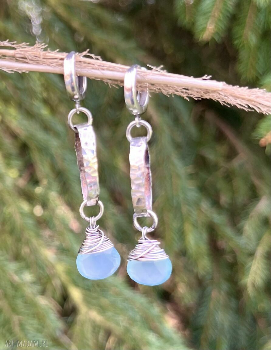 Młotkowane srebrne kolczyki z chalcedonem aqua - srebro 925