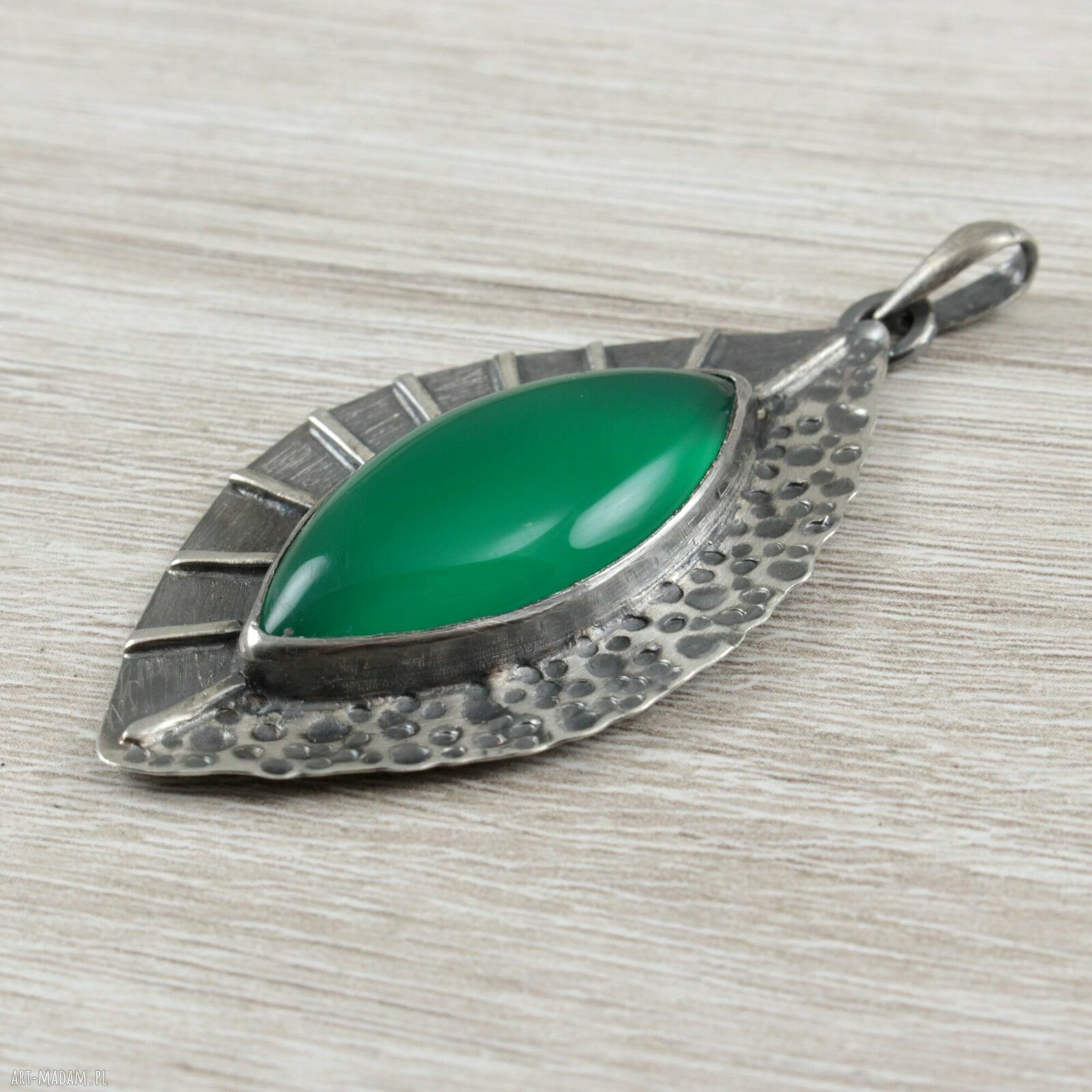 Chalcedon w srebrze 925 i 999 - wisior 1953a