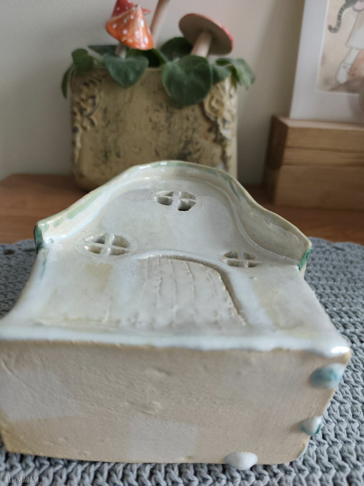 Chatka ceramiczna - lampion na świecę, ręcznie szkliwiona