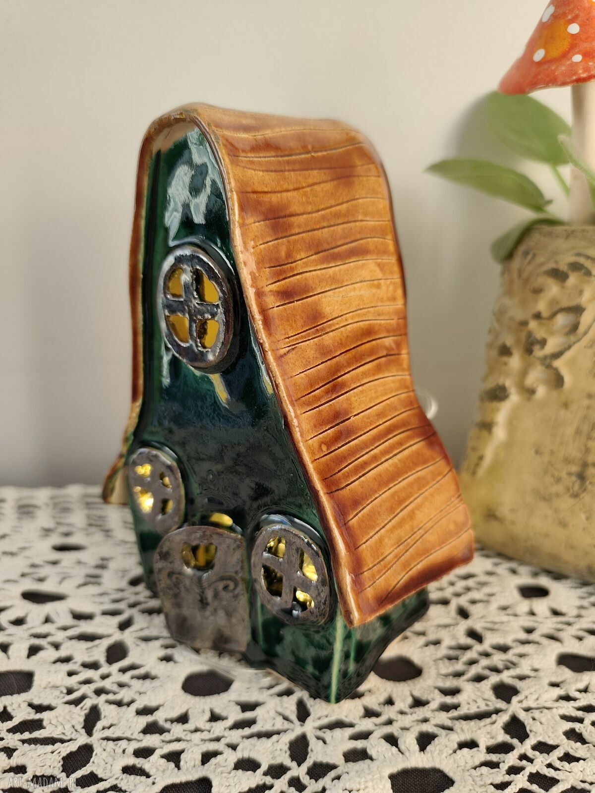 Ręcznie robiona chatka ceramiczna - lampion 17 cm