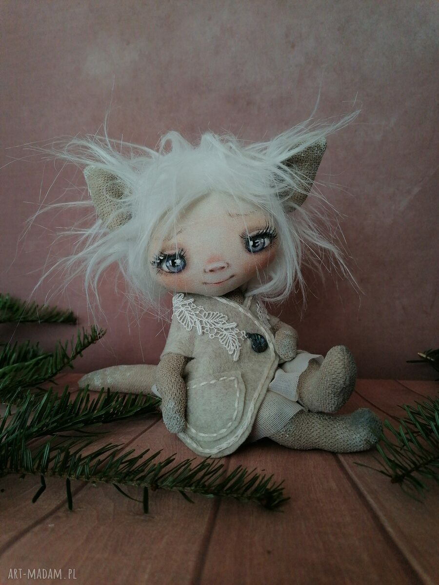 Chochlik Kicia - artystyczna lalka kolekcjonerska z tkaniny (22 cm)