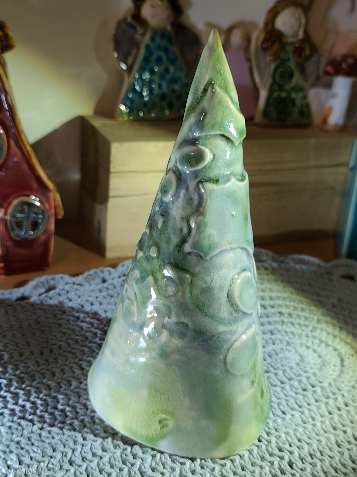 Zielona choinka ceramiczna 17 cm - ręcznie wykonana ozdoba świąteczna