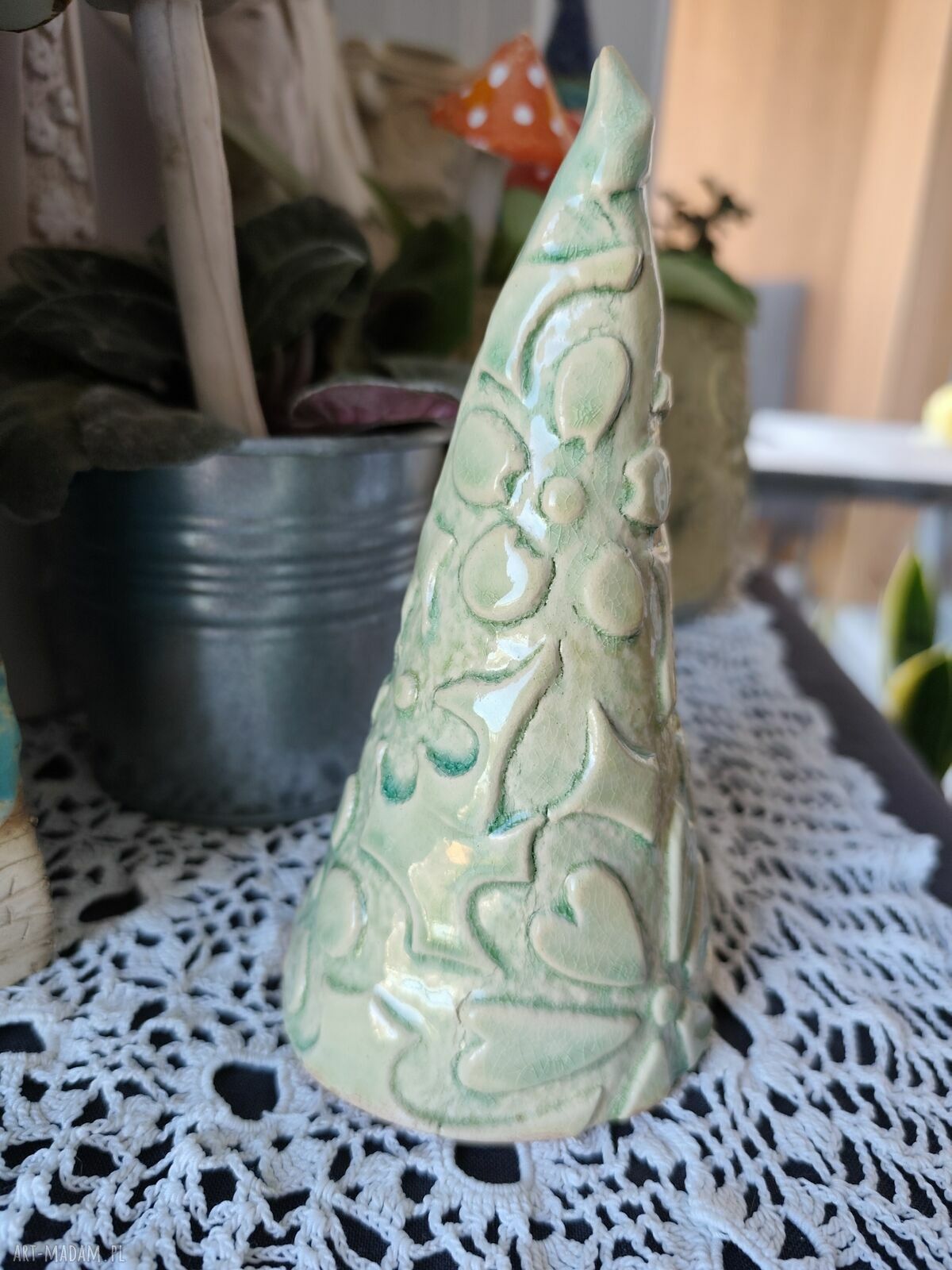 Choinka ceramiczna w kolorze szmaragdu - 17 cm