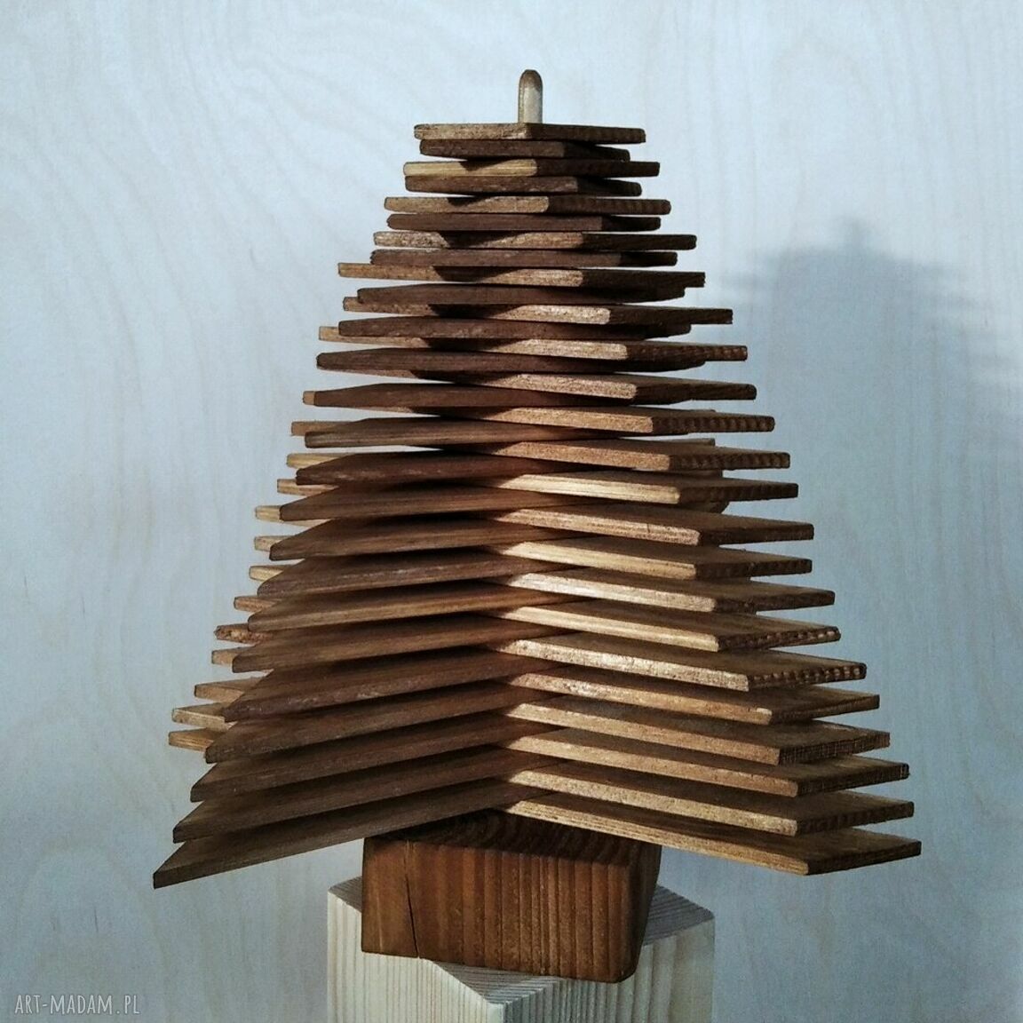 Ręcznie robiona choinka drewniana z 41 ruchomymi gałązkami (dąb, ok. 29 cm)