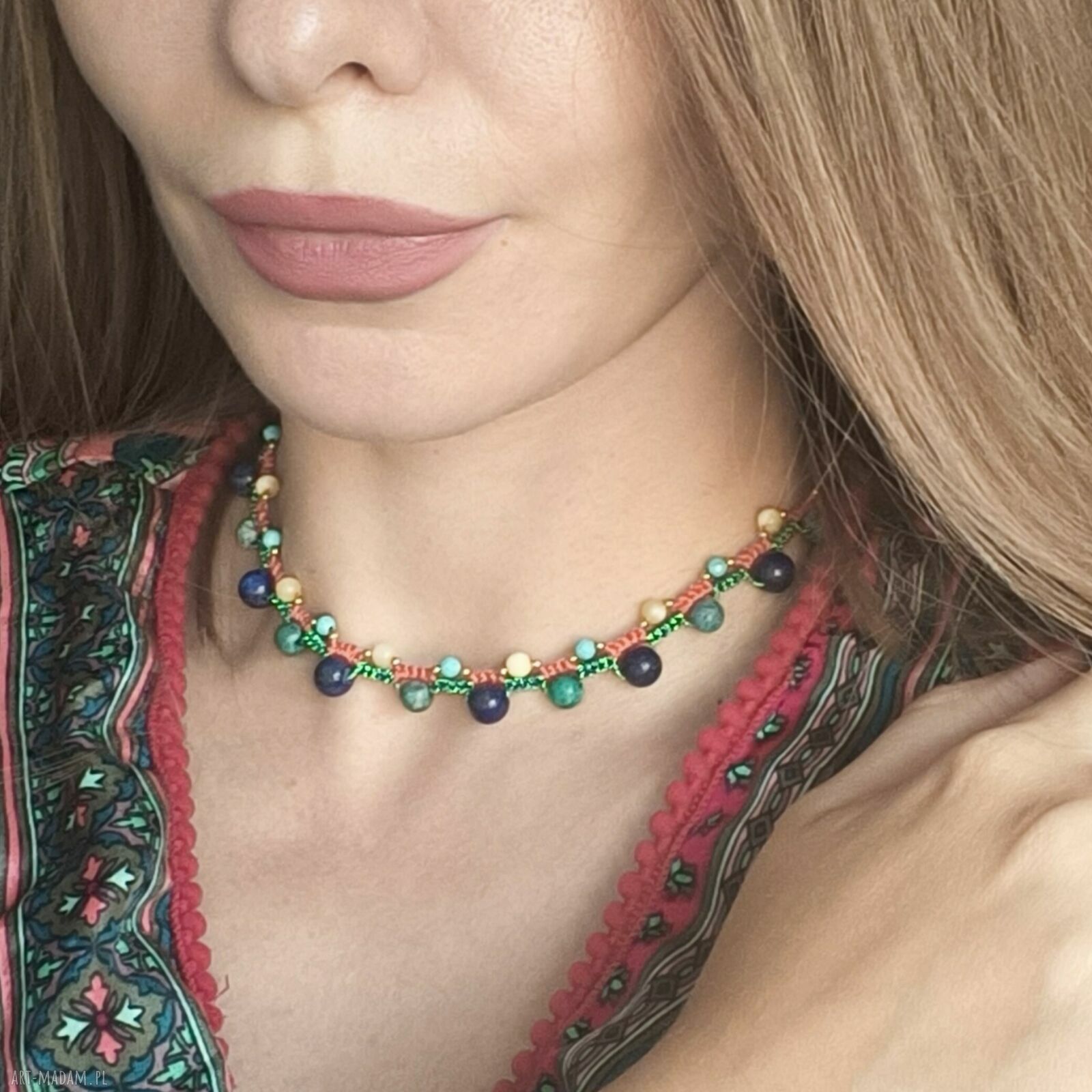 Pleciony choker Holi Sunset z turkusem, lapisem lazuli i turmalinem