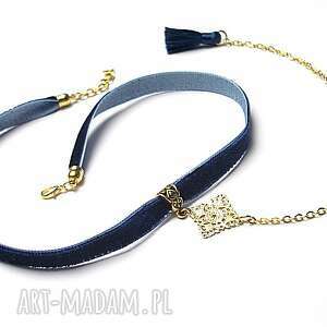 choker - navy smycz - złote naszyjniki