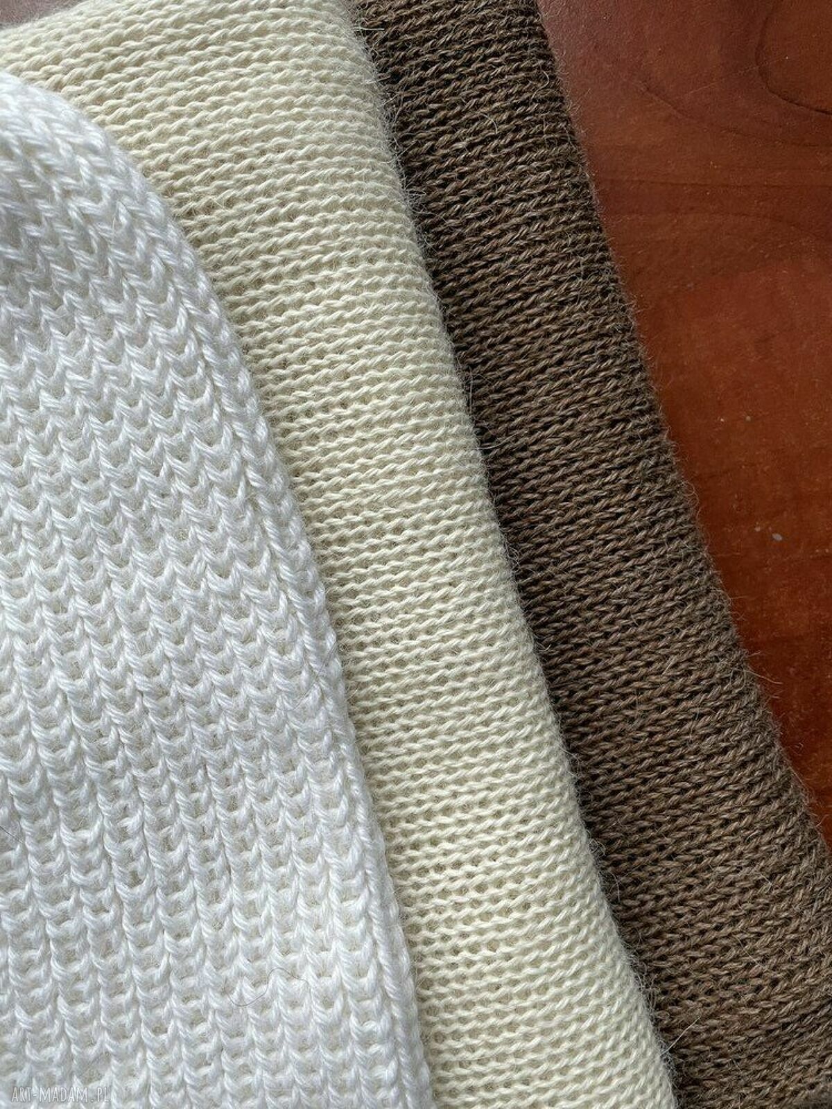 Ręcznie robiona chusta damska - wyjątkowy dodatek handmade