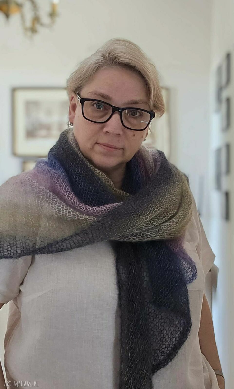 Chusta mgła z moheru i jedwabiu duża, lekka, ręcznie robiona na drutach