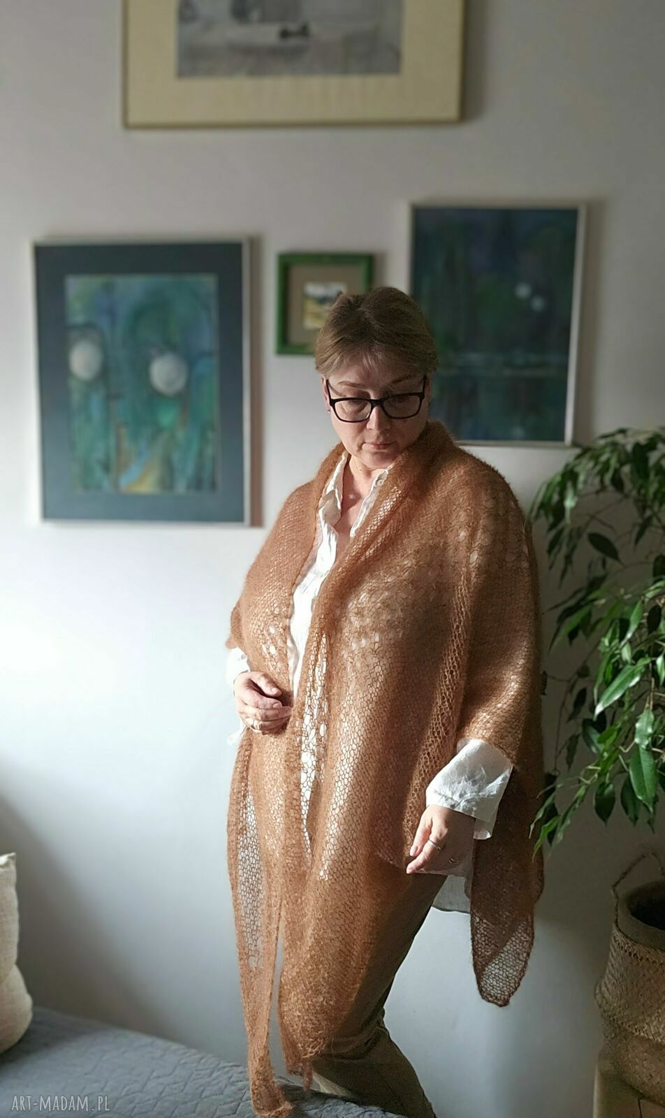 Chusta Mgła duża chusta na drutach z moheru i jedwabiu na prezent