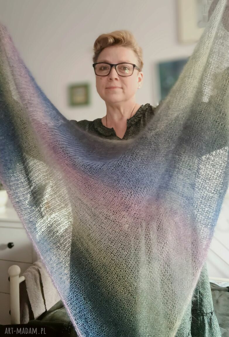 Chusta Mgła z moheru i jedwabiu na drutach duża, lekka i elegancka (art Madam.pl)