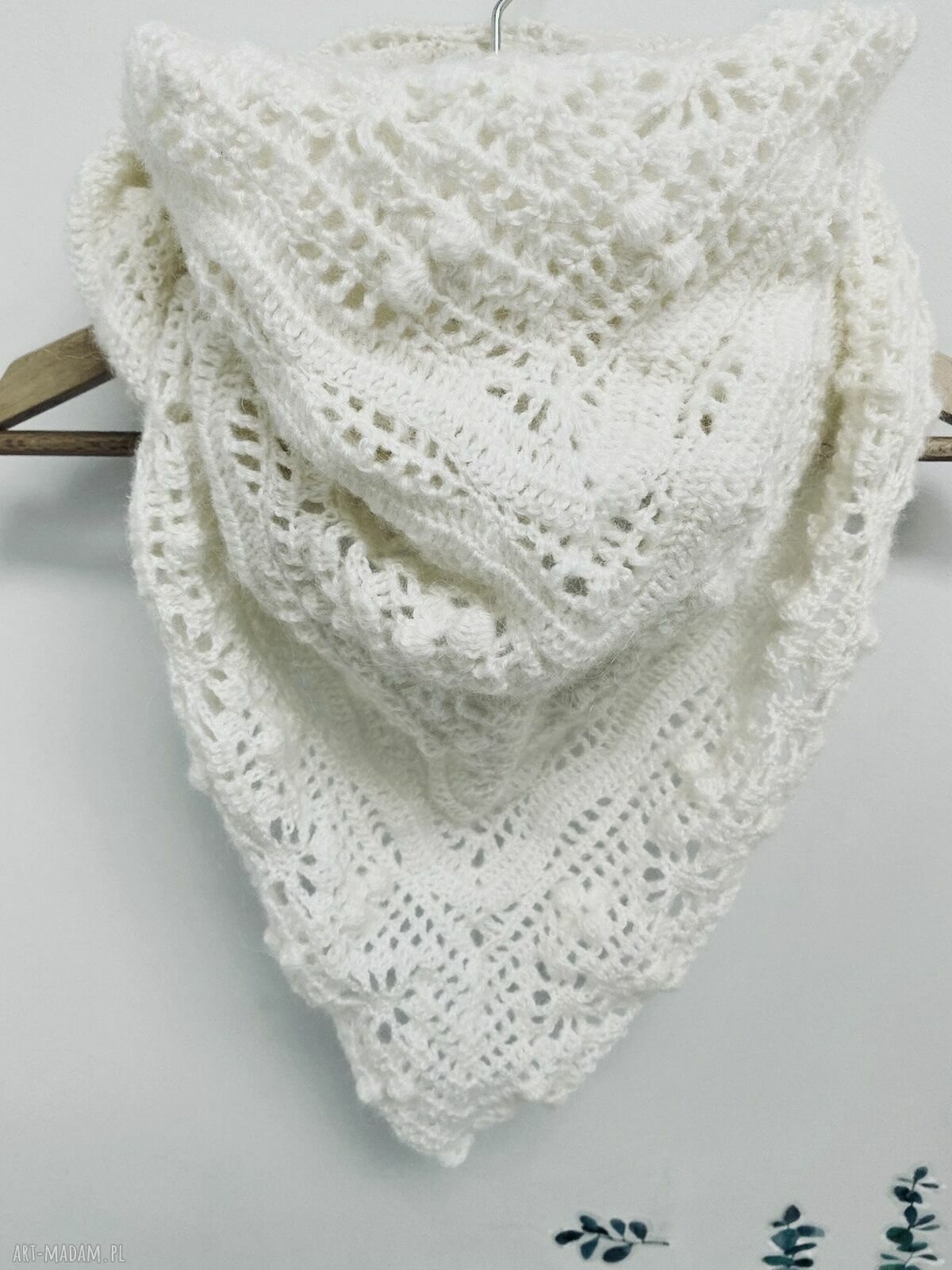 Chusta ślubna handmade biała szydełkowana Daisy Chain z merino