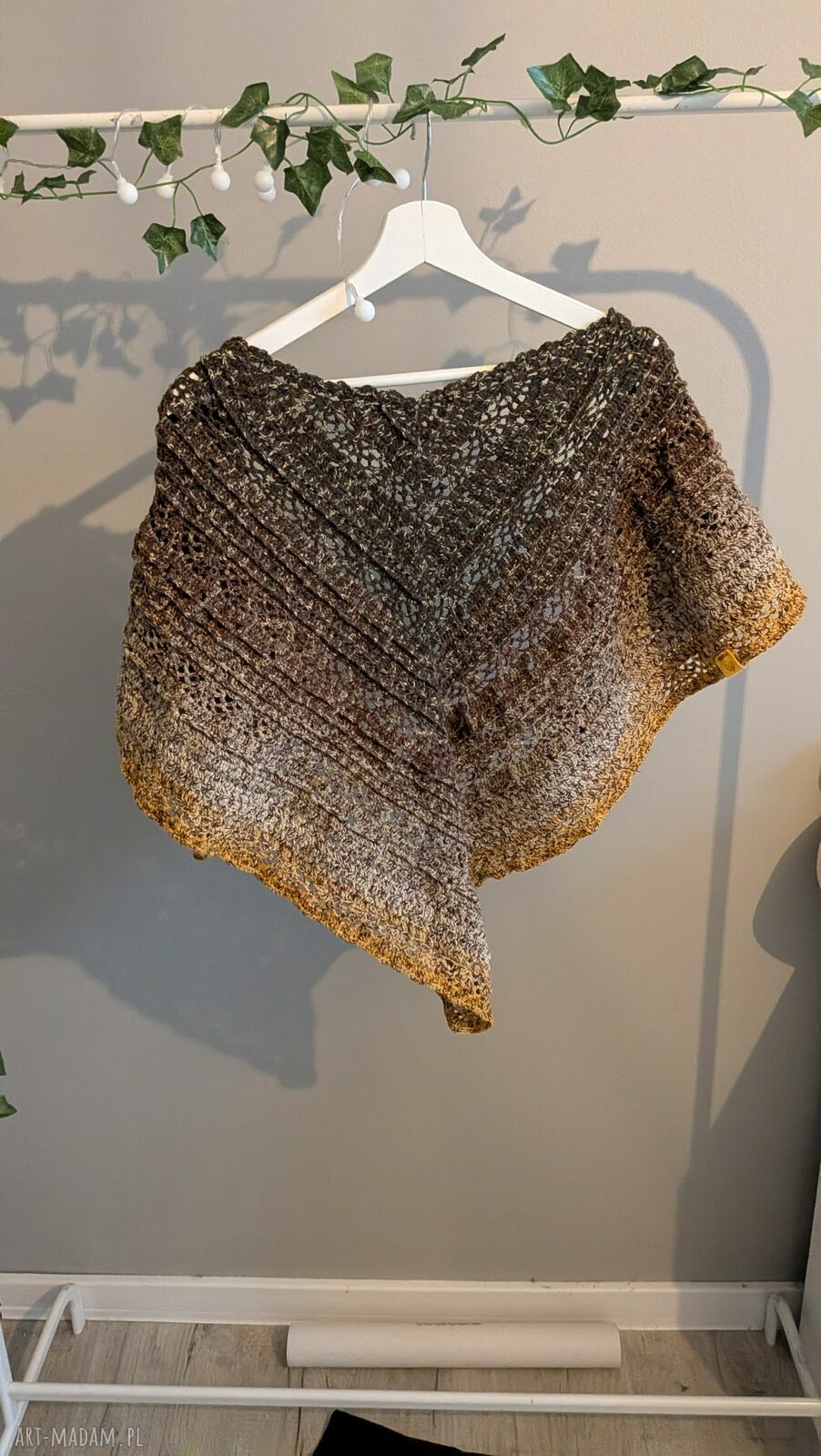 Chusta szydełkowa z merino Kokonek Classic - błękitno-beżowa (handmade)