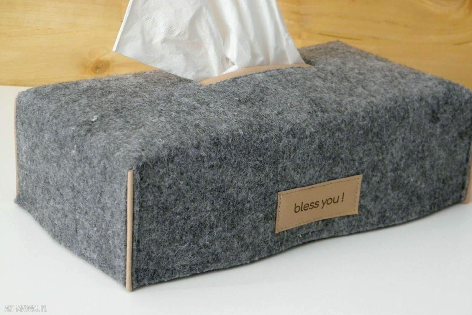 chustecznik z filcu - filcowe etui na chusteczki "bless you! "_ jasno szary