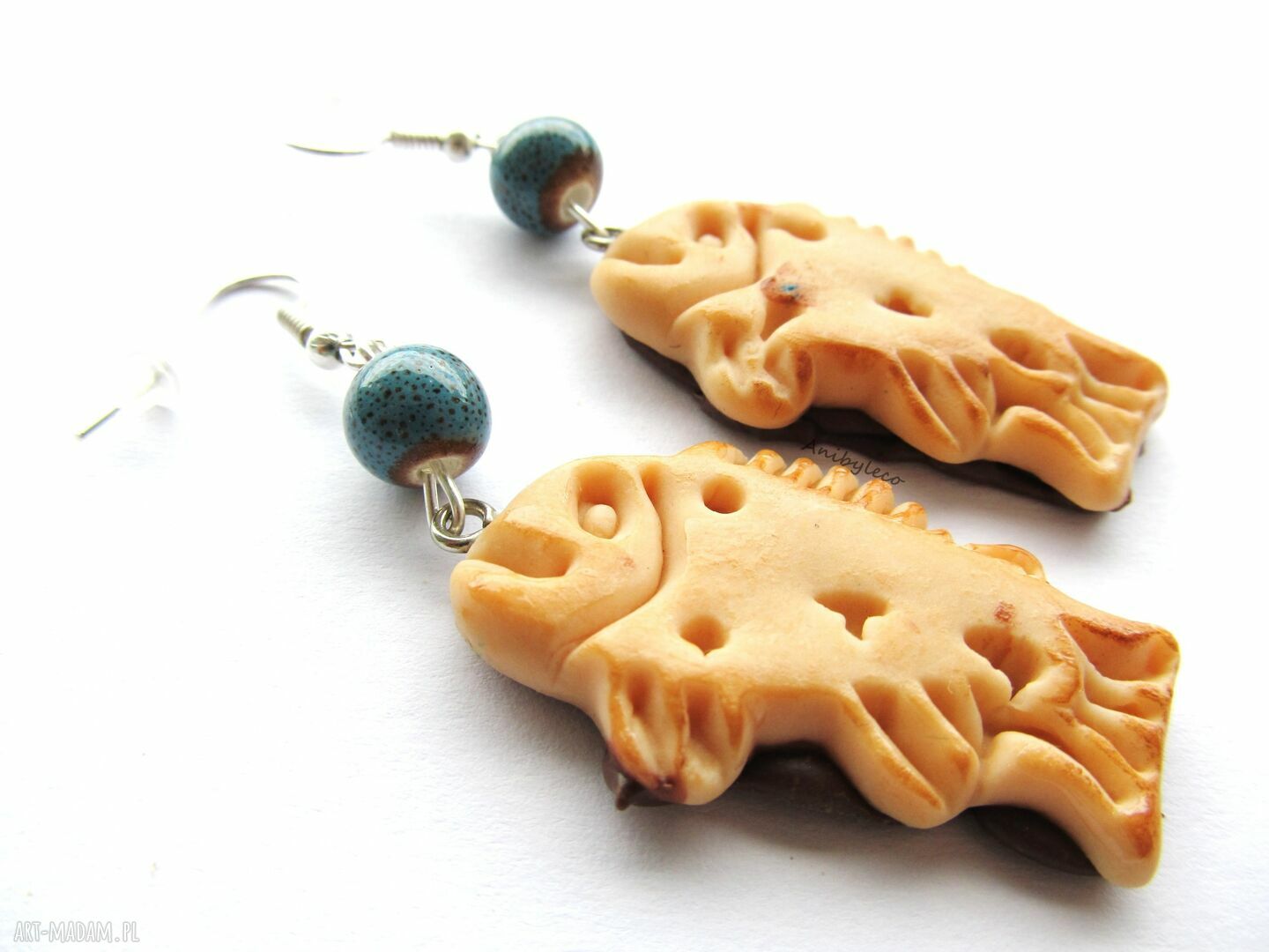 Kolczyki ciastka rybki z modeliny - słodka biżuteria handmade z ceramicznymi koralikami