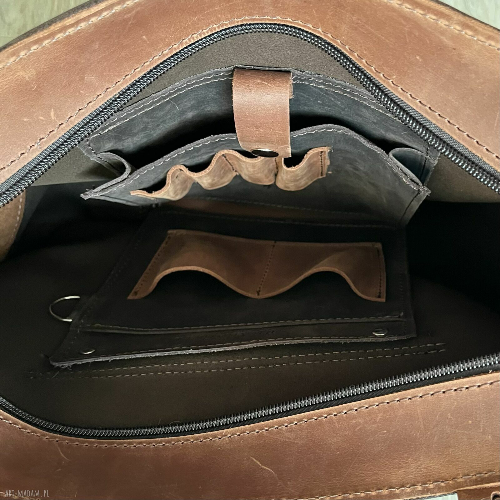 na ramię: Ciemno brązowa torba skórzana na ramię Shopperka. Autorskie