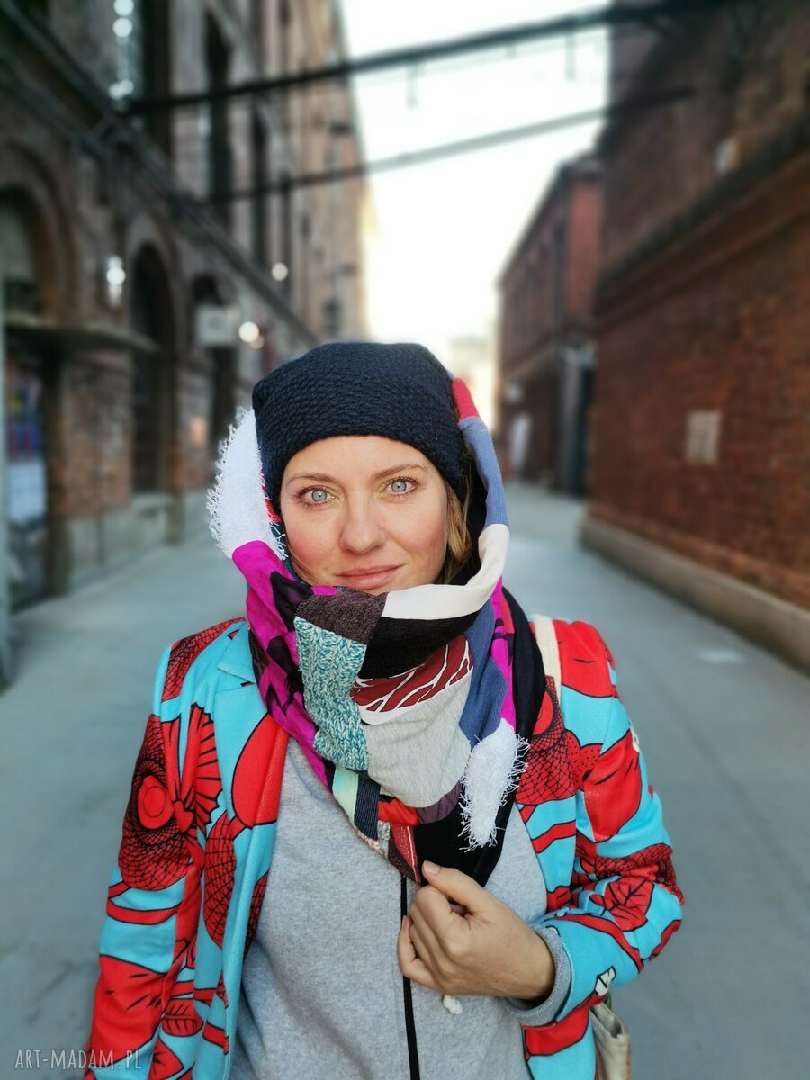 Ciepła granatowa czapka na podszewce, rozmiar uniwersalny