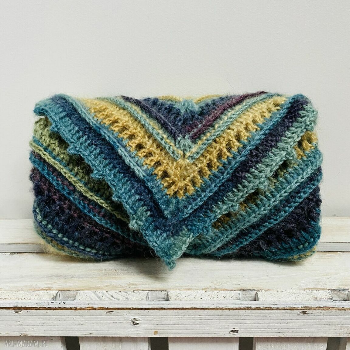 Kolorowa zapinana apaszka z wełną merino - handmade