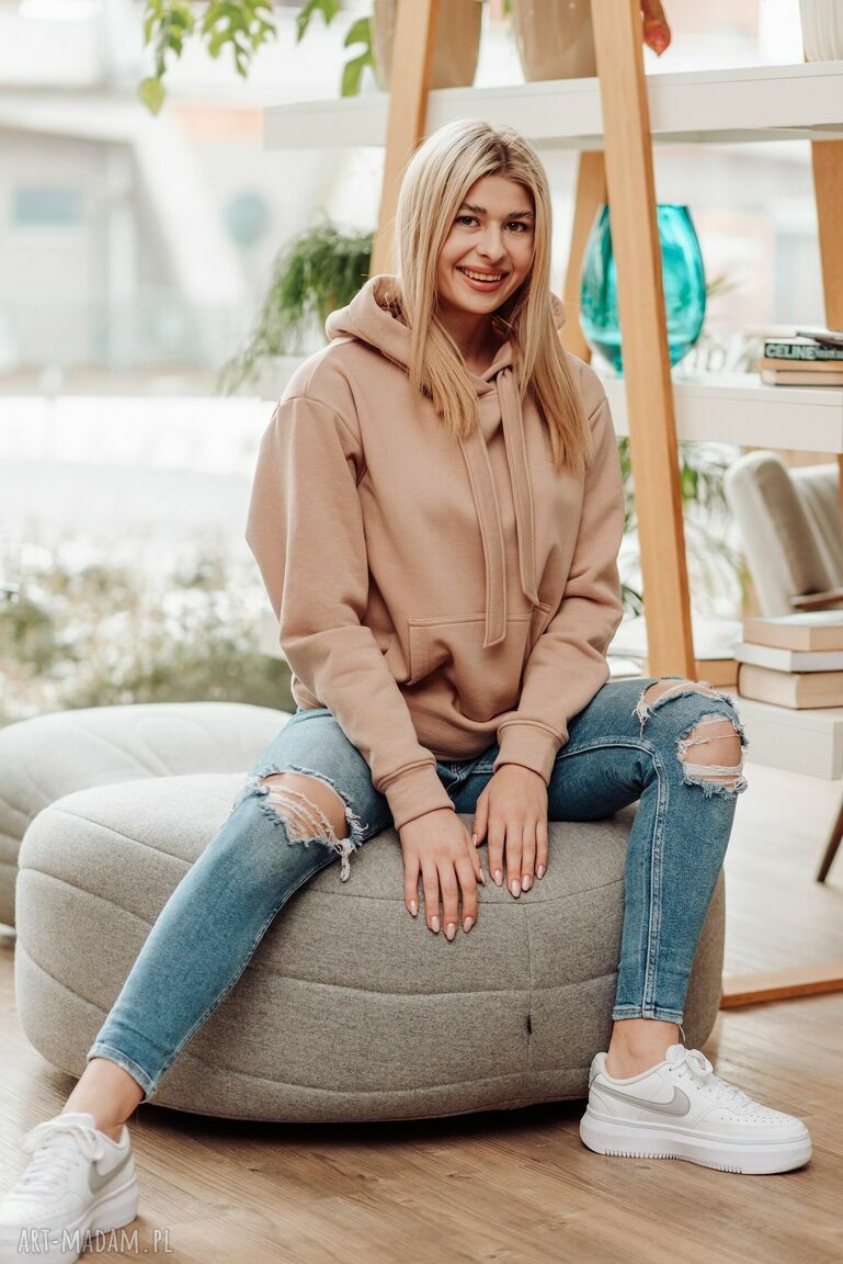 Ręcznie szyta bluza Clasic kangurka beżowa z kieszenią