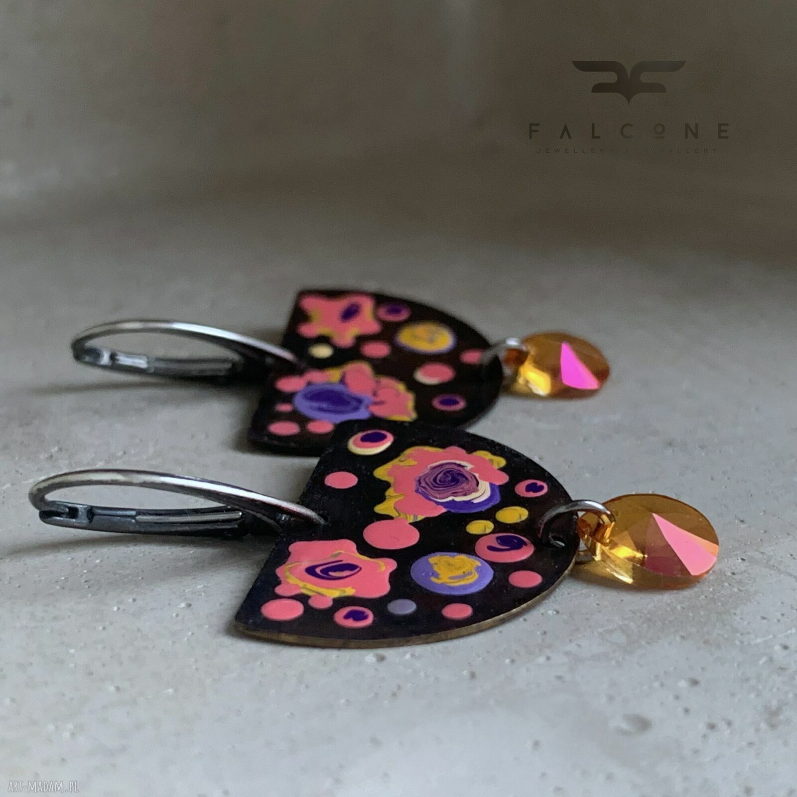Kolczyki Cosmic Garden z emaliowanymi kwiatami i kryształami Swarovski