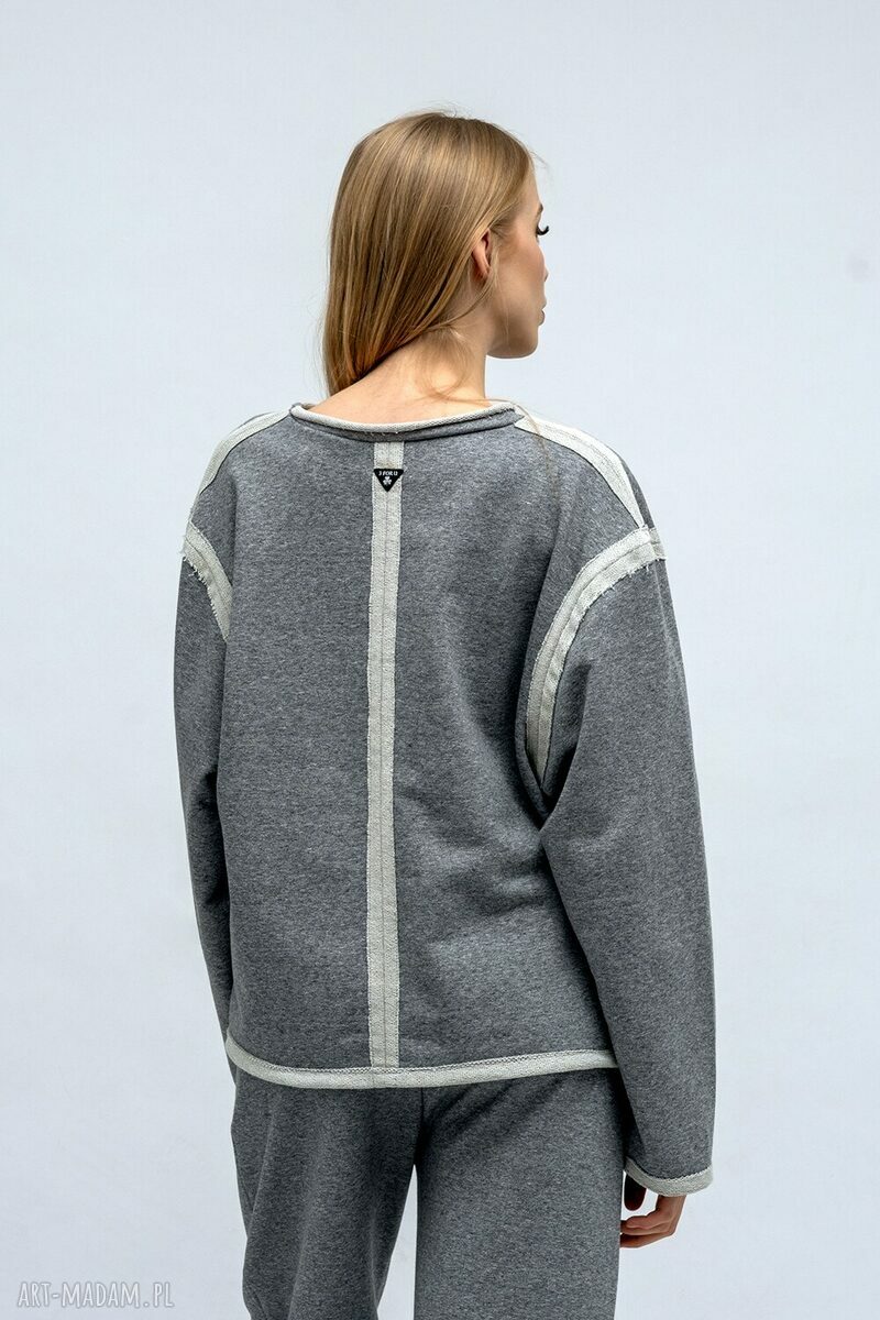 Bluza Crop CINDI w szarym kolorze - ręcznie szyta i luźna w noszeniu
