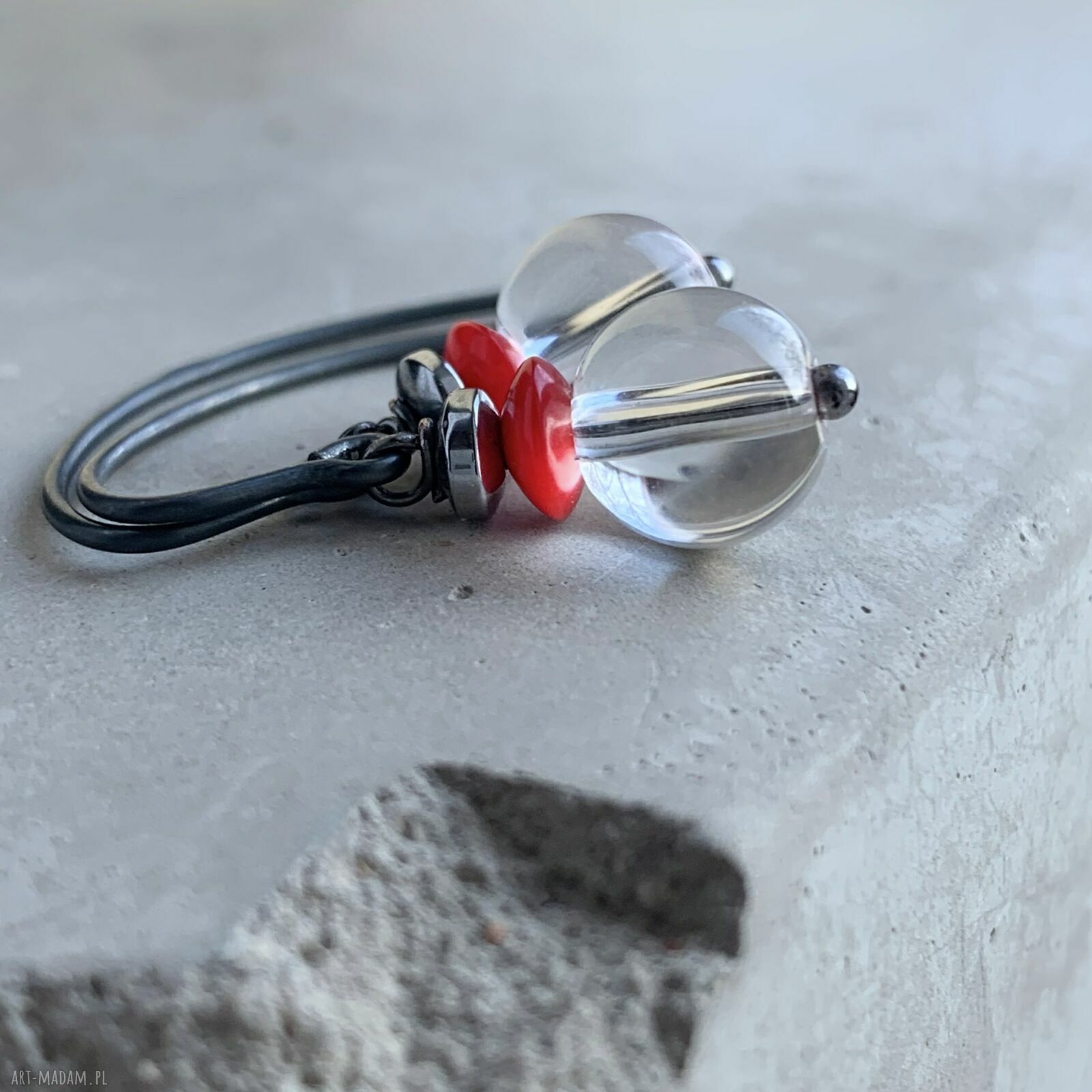 Kolczyki Crystal & Red Accent - kryształ i czerwony koral w srebrnych biglach 925