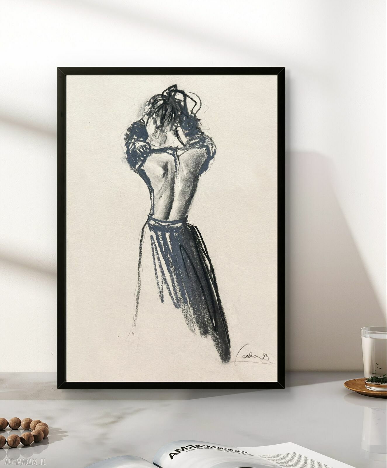 Cue - autorski szkic kobiecy na papierze 29,5 x 40 cm